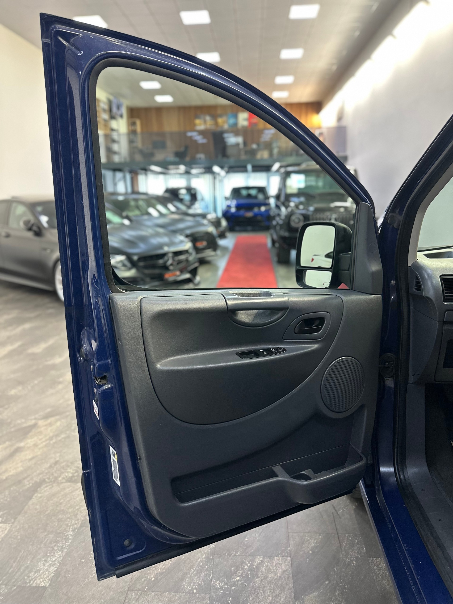 CITROEN Jumpy 2.0 HDi L2H1 Attraction-image-6