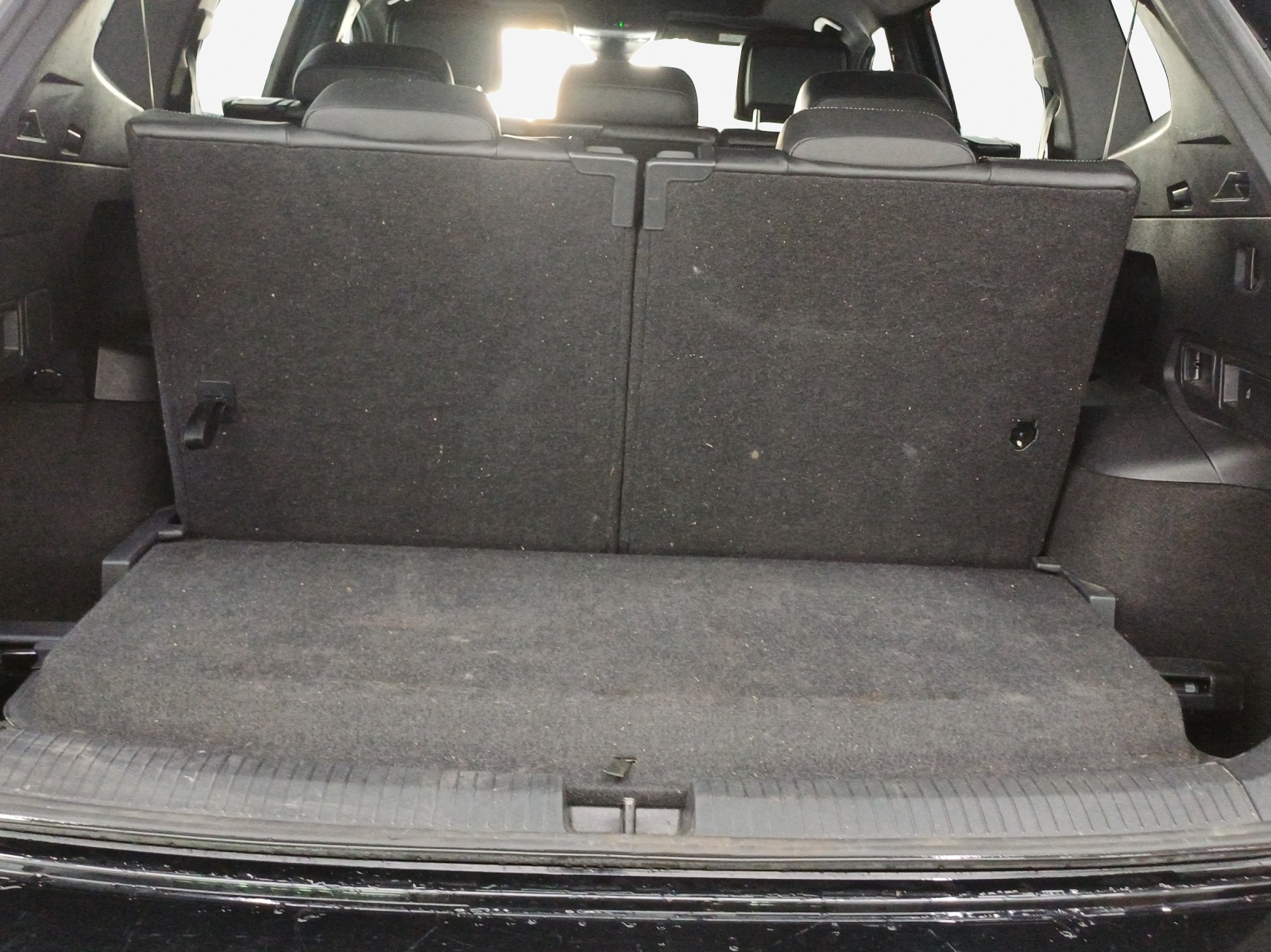 VW Tiguan Allspace 2.0TSI R-Line 4Motion DSG-image-12