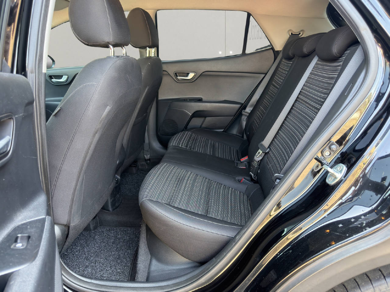 KIA Stonic 1.0 T-GDi-image-9