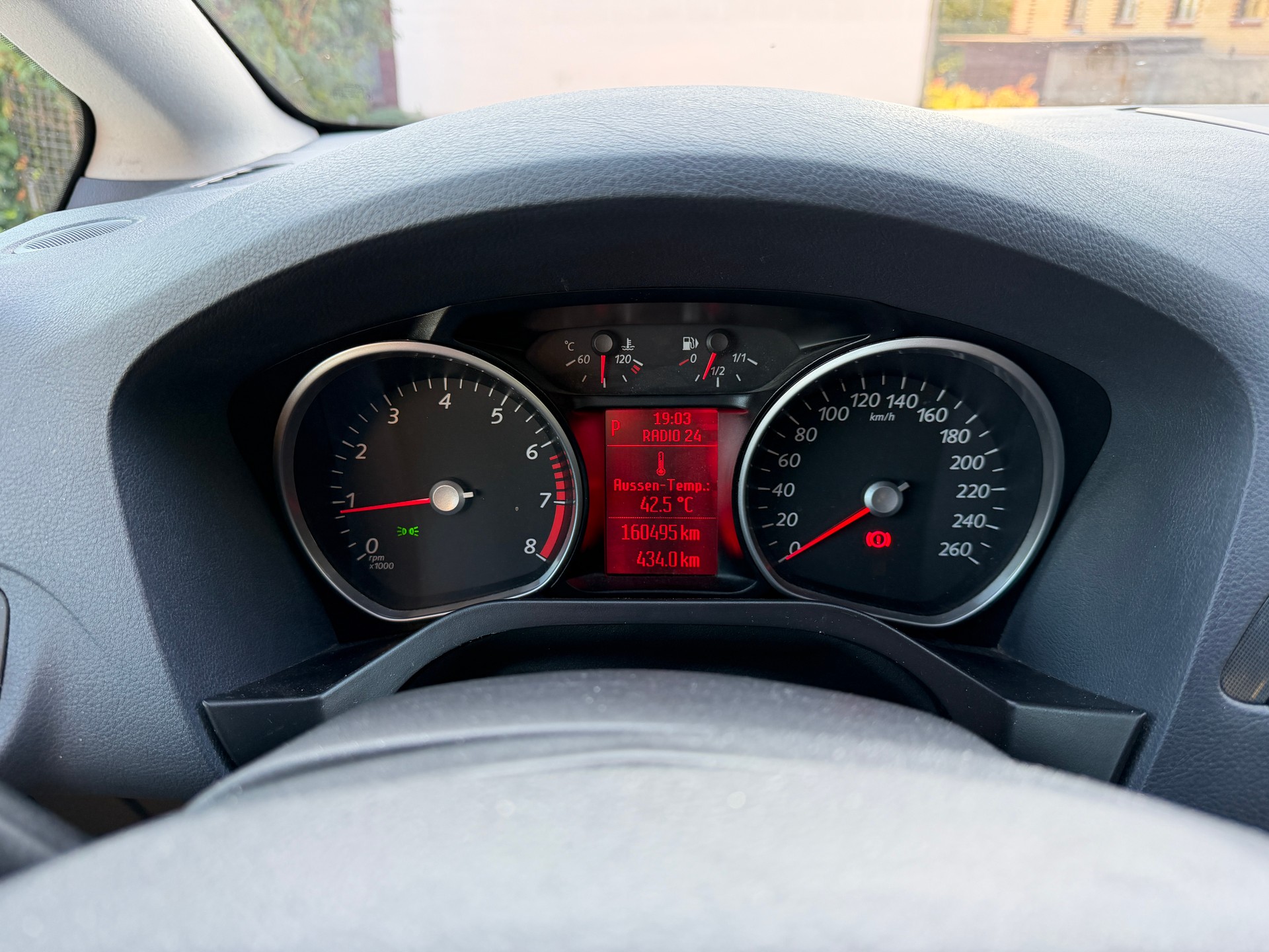 FORD S-Max 2.3i Ambiente Automatic-image-11