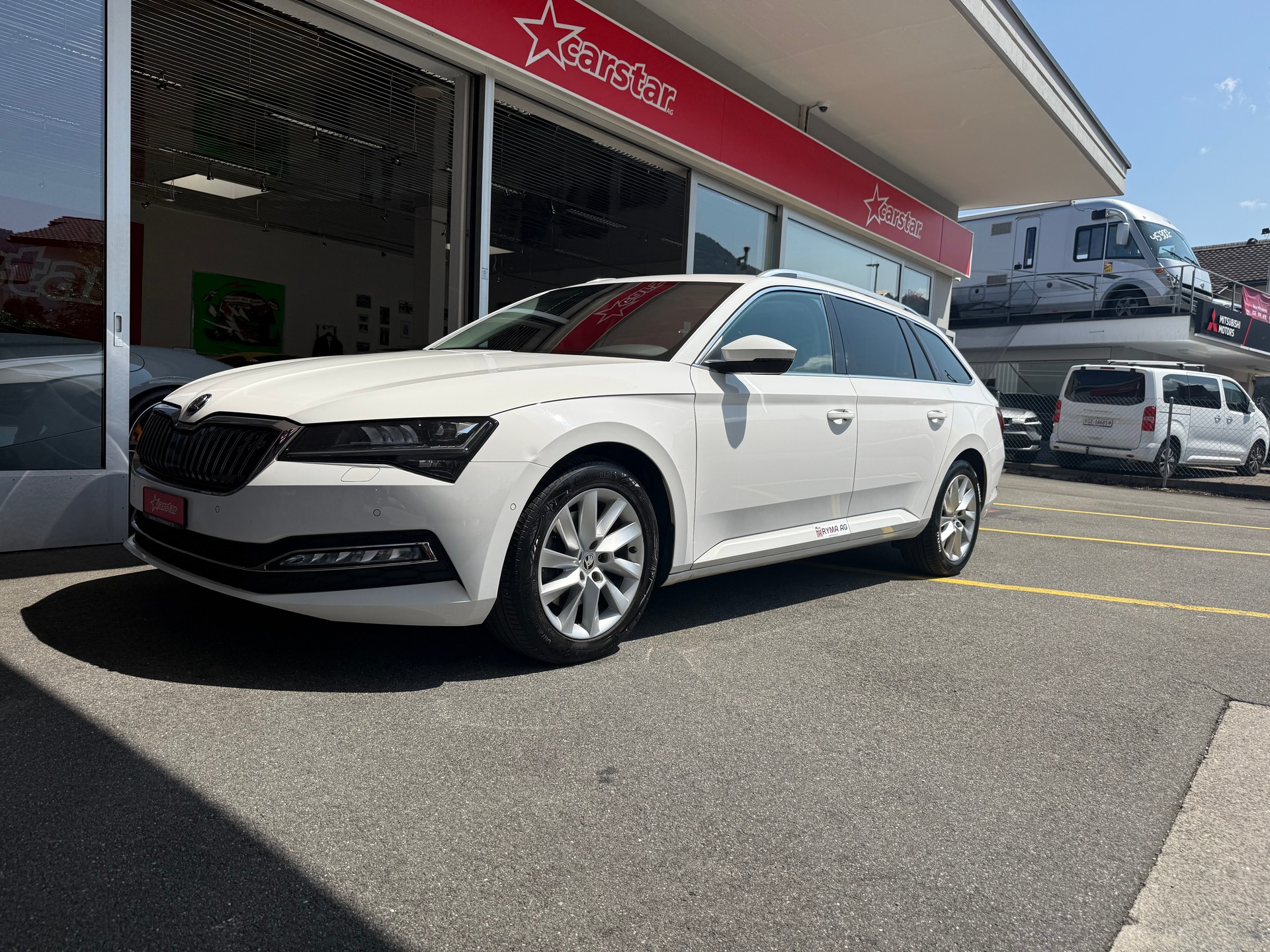 SKODA Superb Combi 2.0 TDi SportLine 4x4 DSG-showroom-element-1