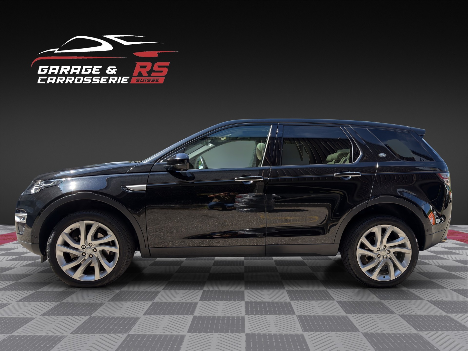 LAND ROVER Discovery Sport 2.0 Si4 HSE Luxury AT9-image-1