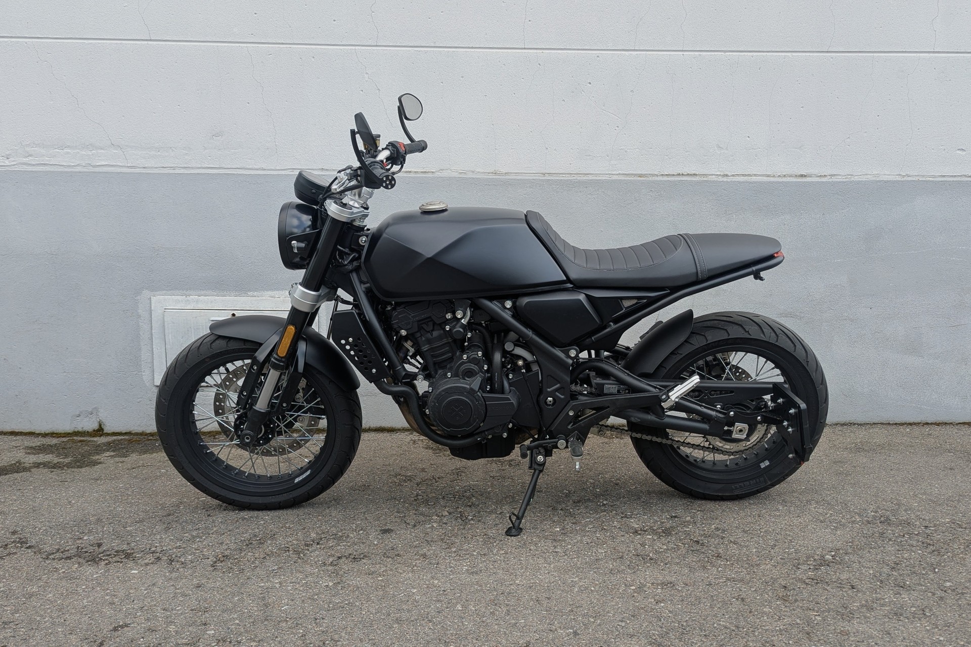 BRIXTON Crossfire 500 X-image-1