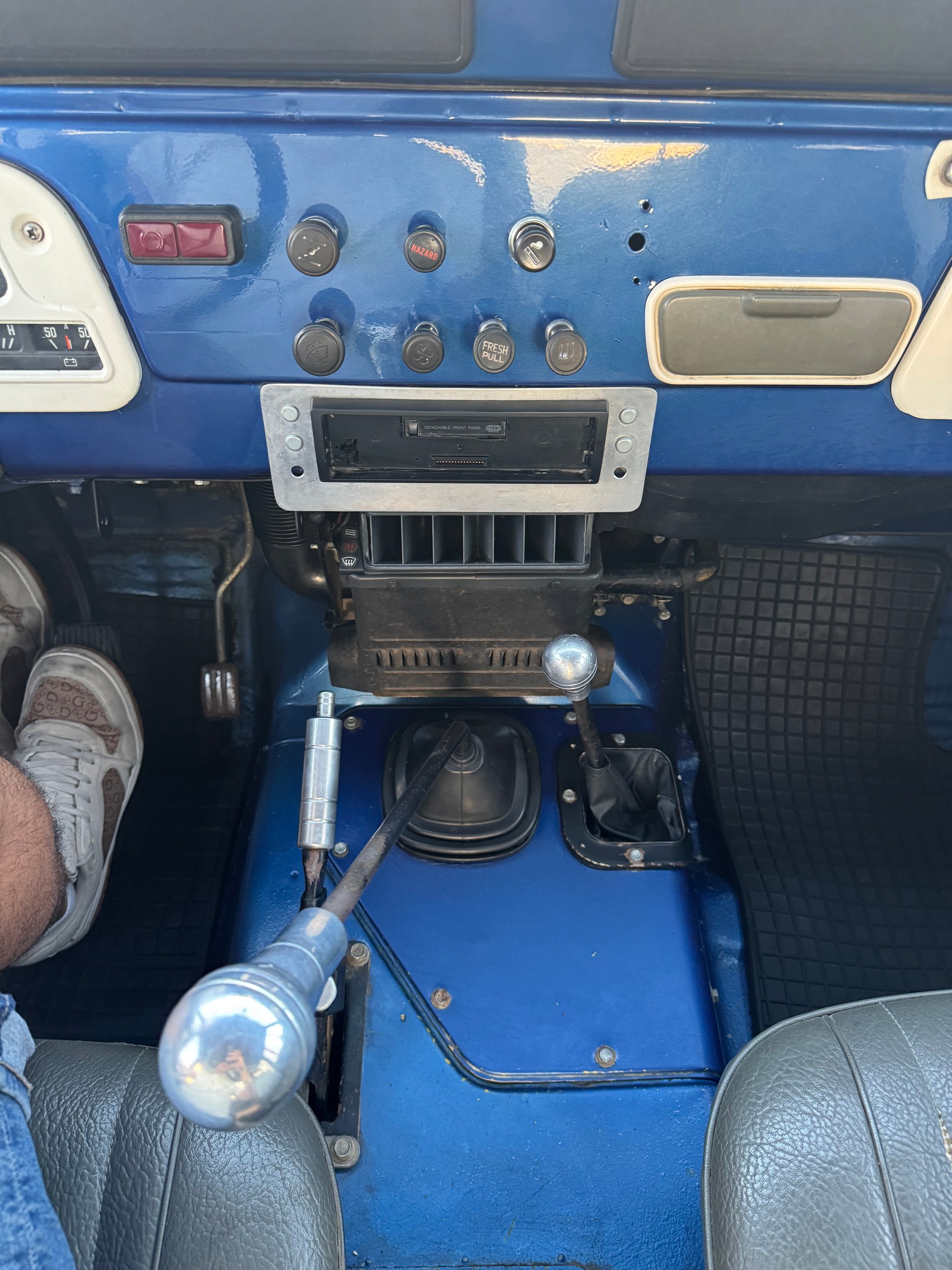 TOYOTA FJ 40-image-10