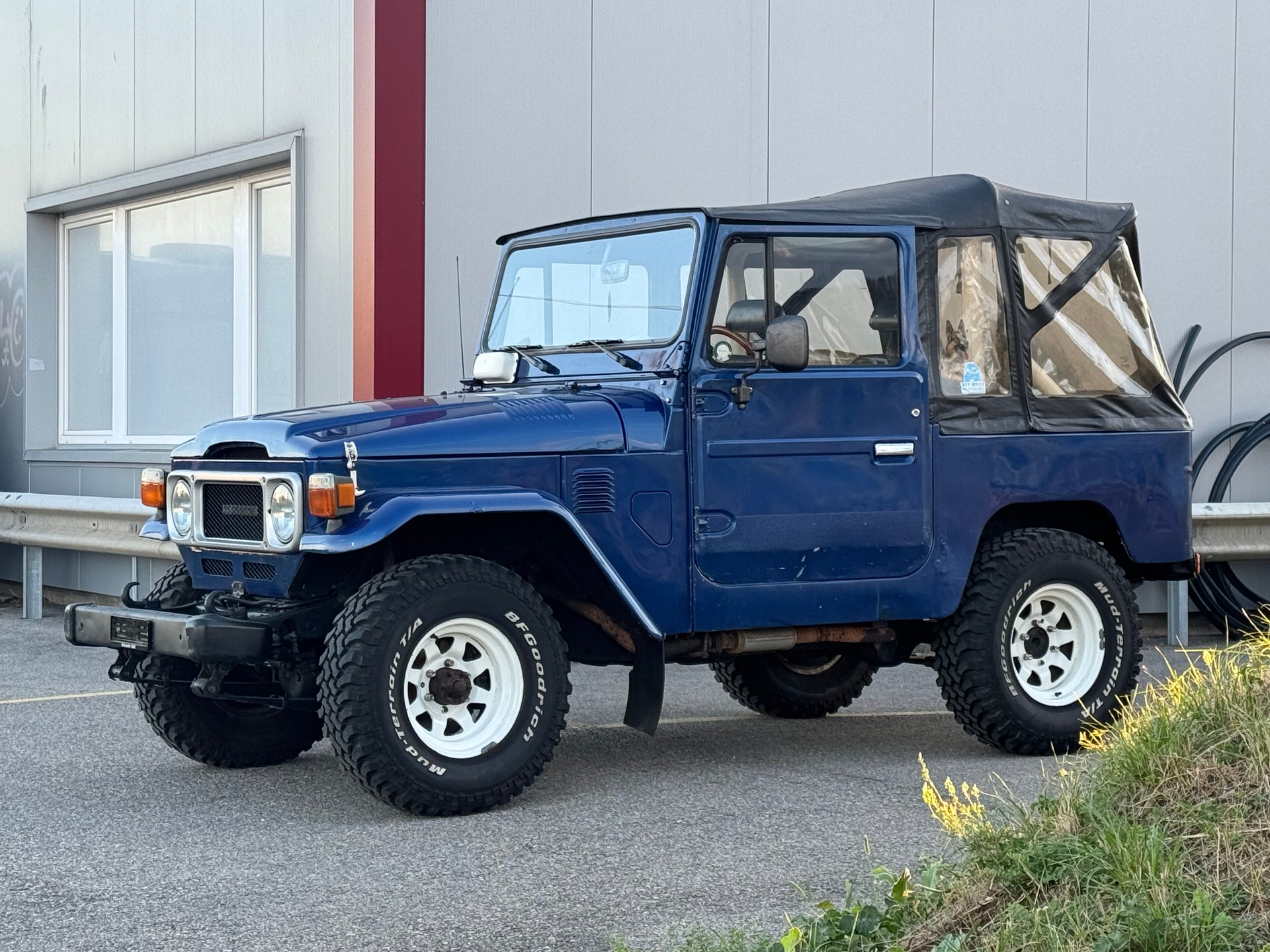 TOYOTA FJ 40-image-3
