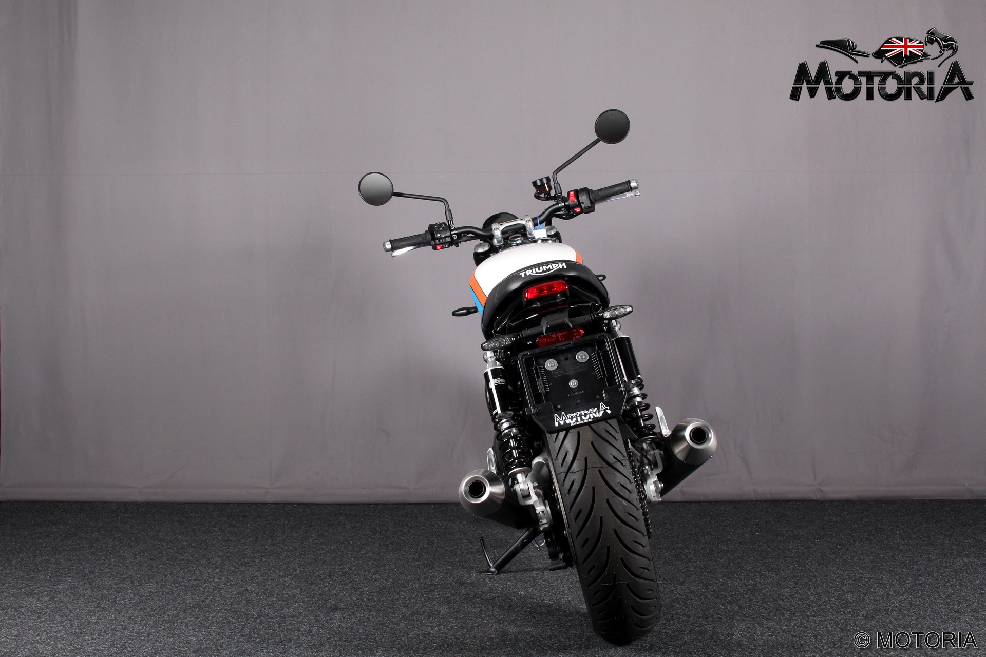 TRIUMPH Speed Twin 900 (35kW)-showroom-element-3