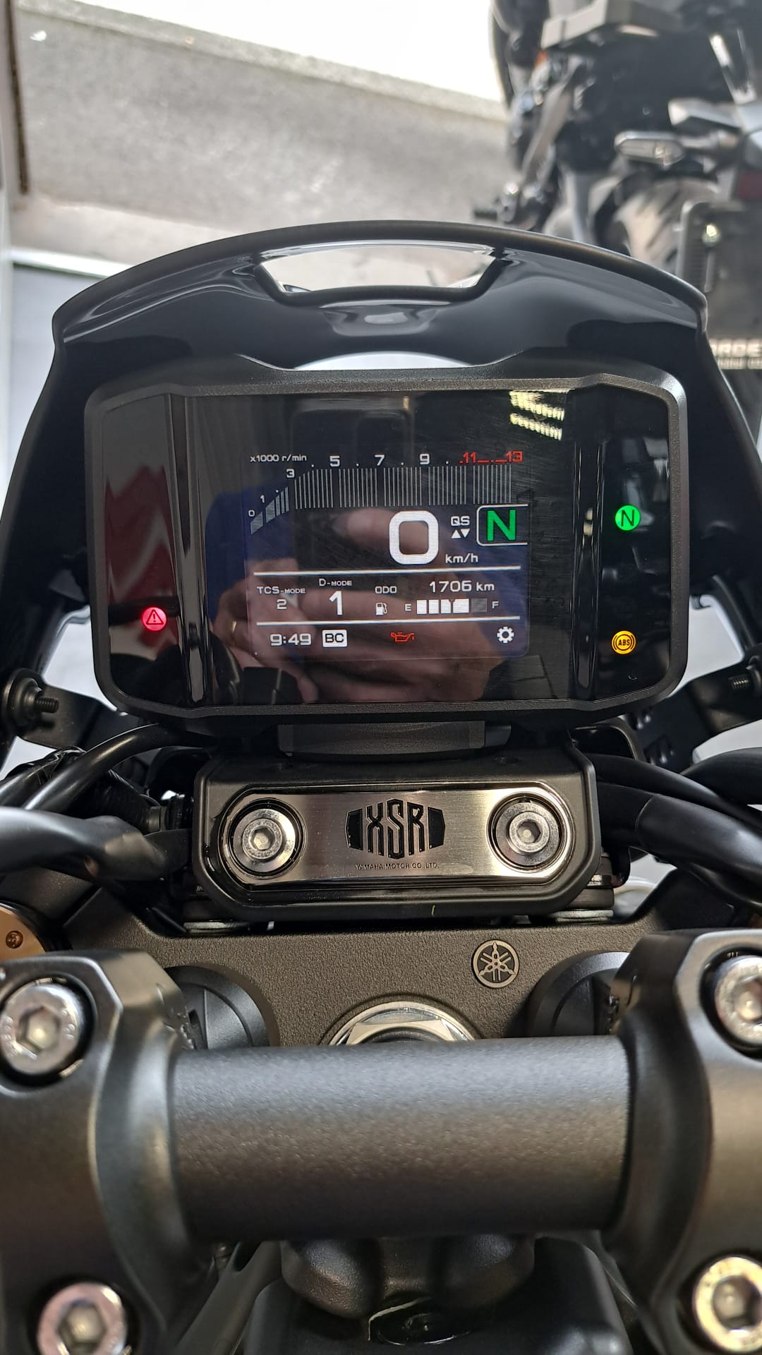 YAMAHA XSR 900-image-4