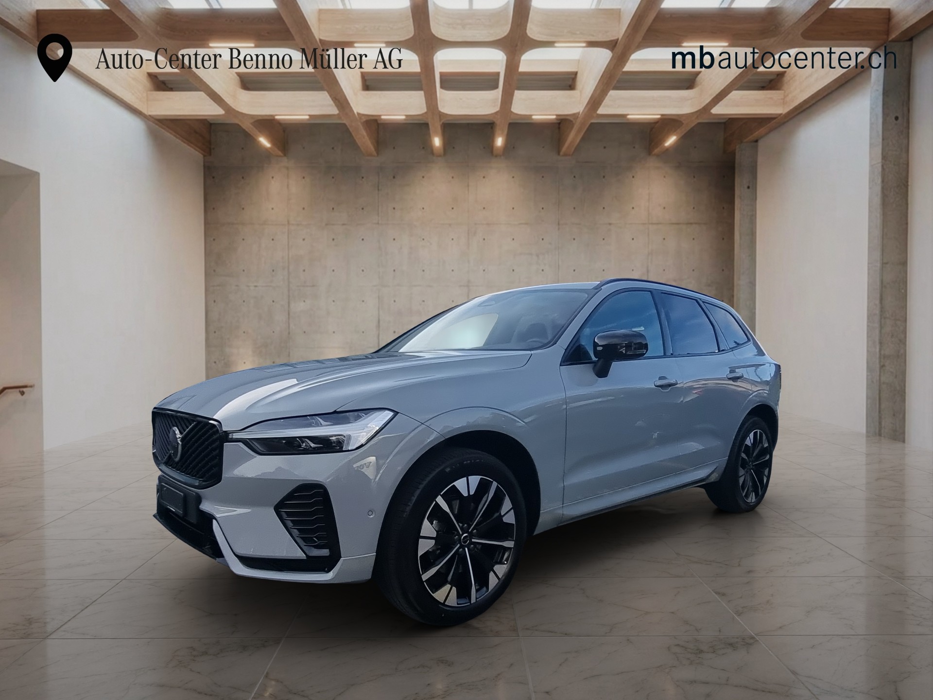 VOLVO XC60 2.0 B5 MH Plus Dark AWD
