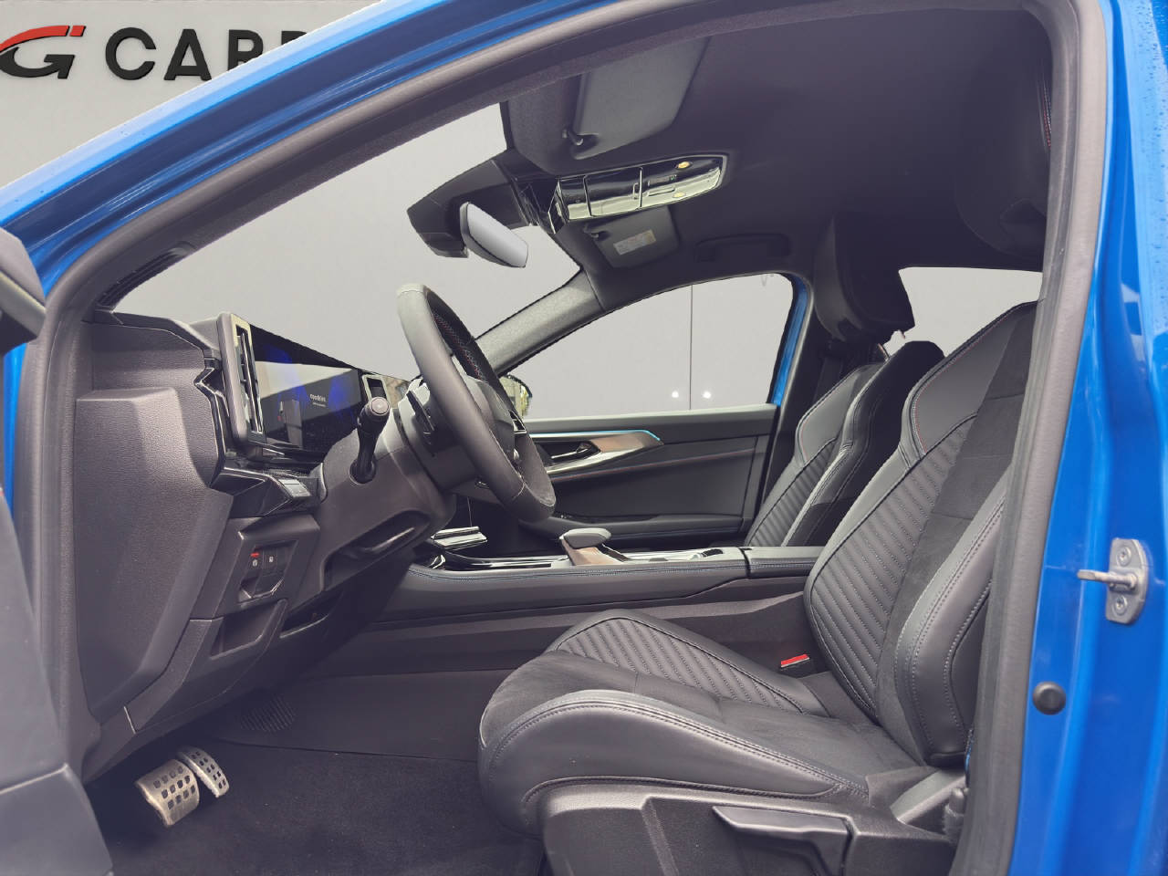 RENAULT Rafale 1.2 E-Tech esprit Alpine-showroom-element-3