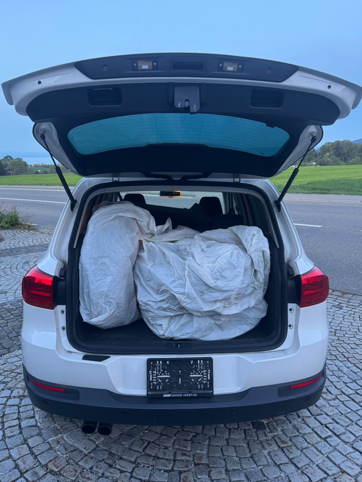 VW Tiguan 2.0 TSI Sport&Style 4Motion-image-4