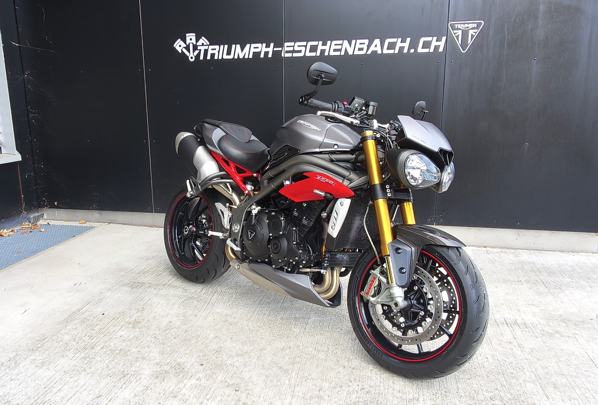 TRIUMPH Speed Triple R 1050 ABS-image-0