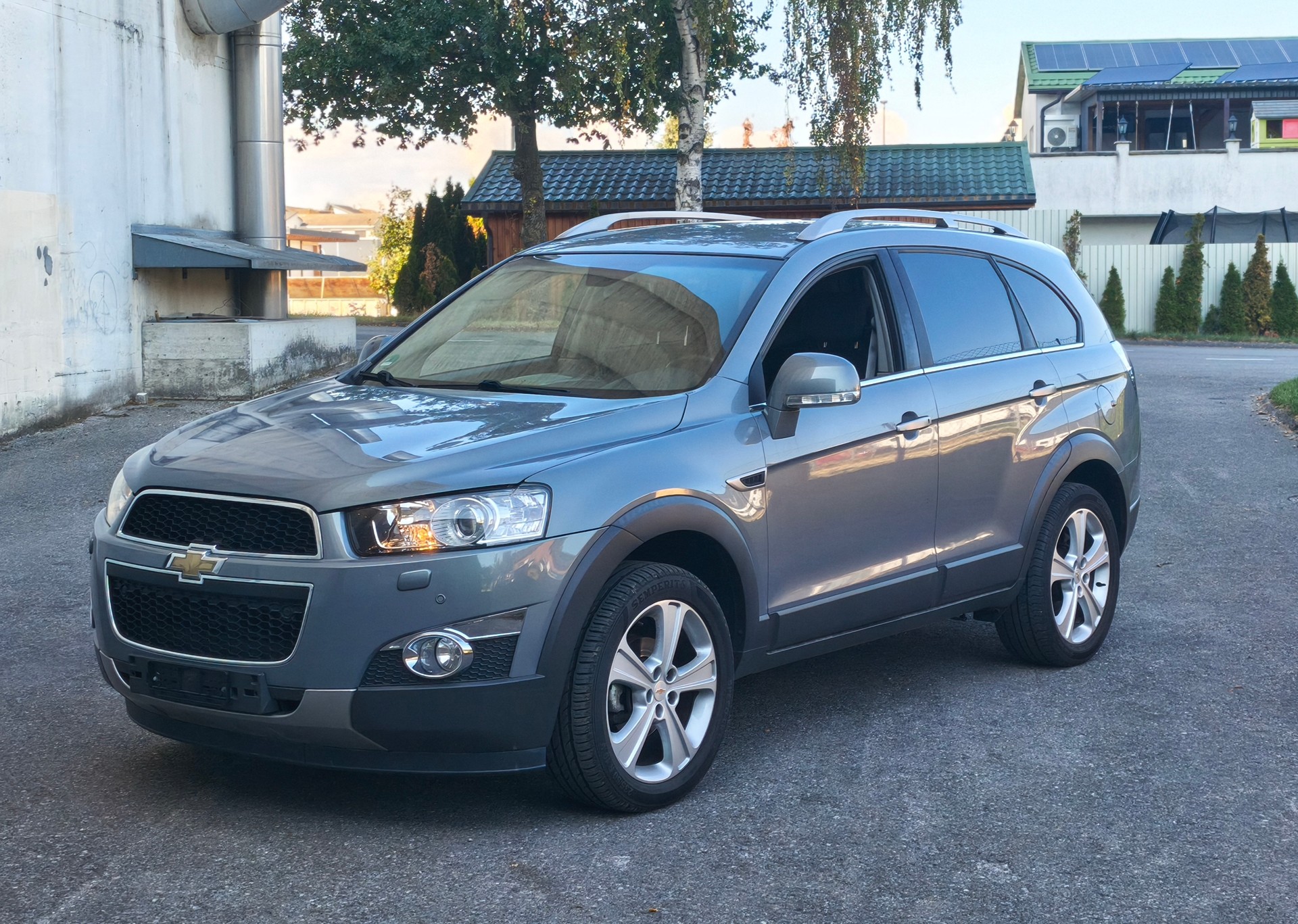 CHEVROLET Captiva 2.2 VCDi Louis Edition 4WD Automatic