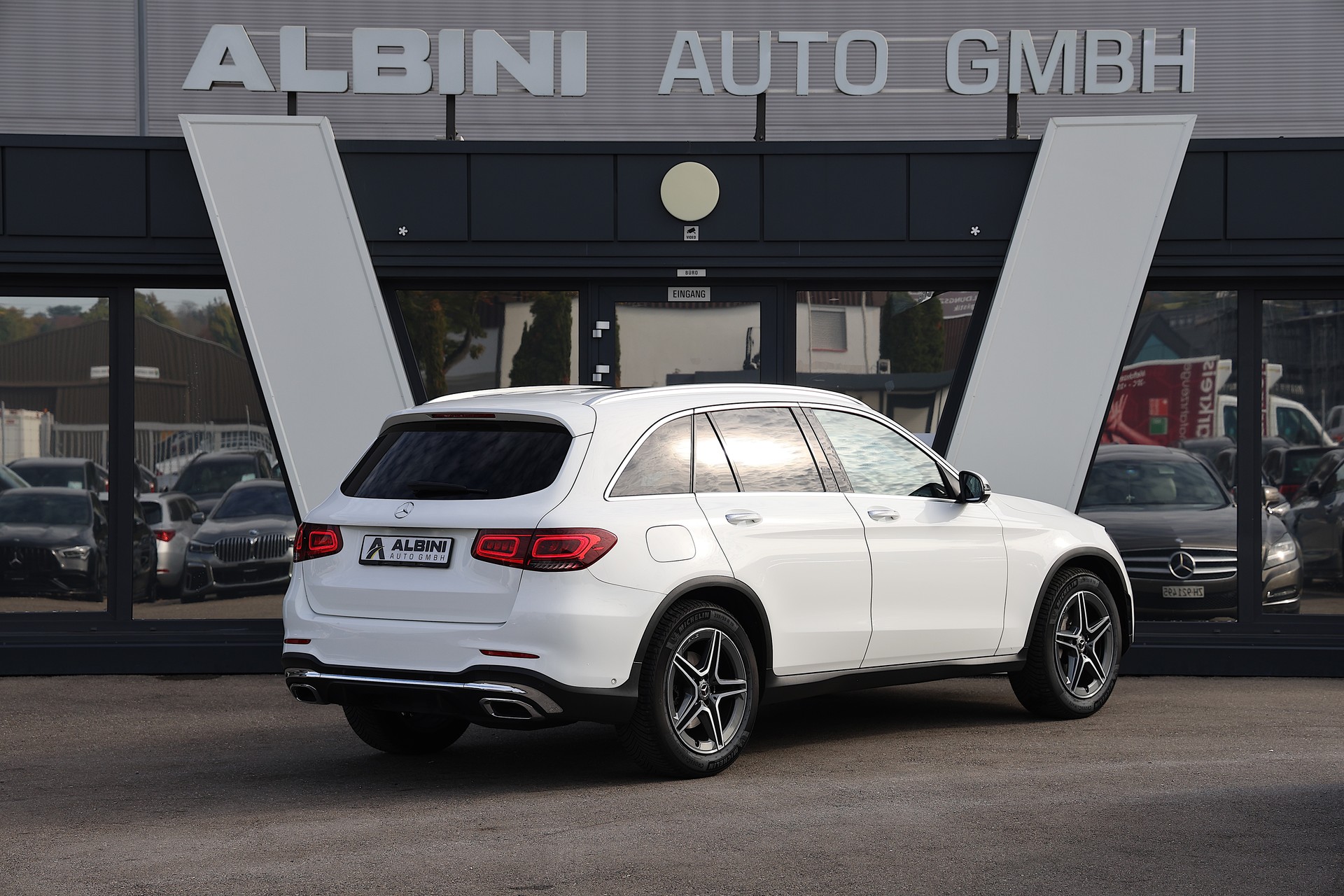 MERCEDES-BENZ GLC 220 d AMG Line 4m-showroom-element-2