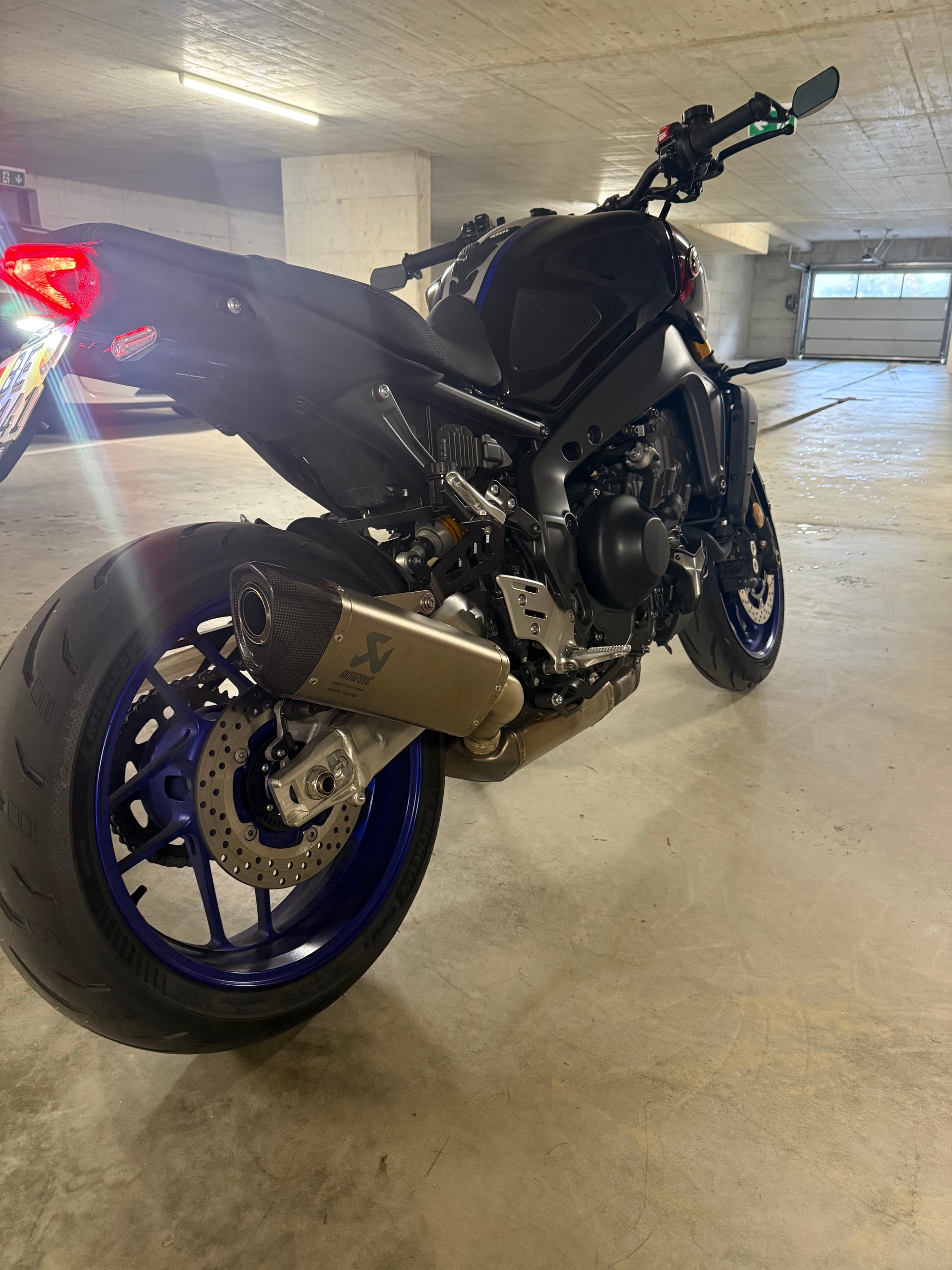 YAMAHA MT-09 SP-image-2