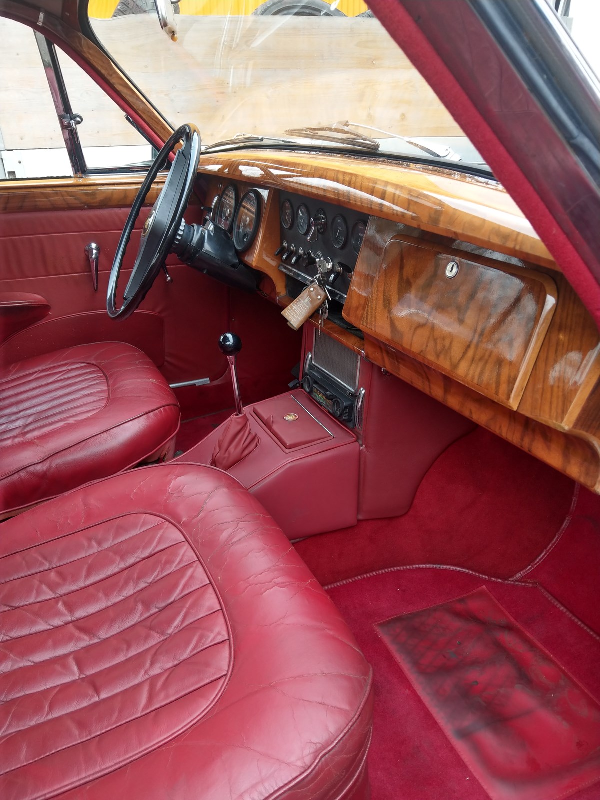 JAGUAR MK 2 2,4-image-4