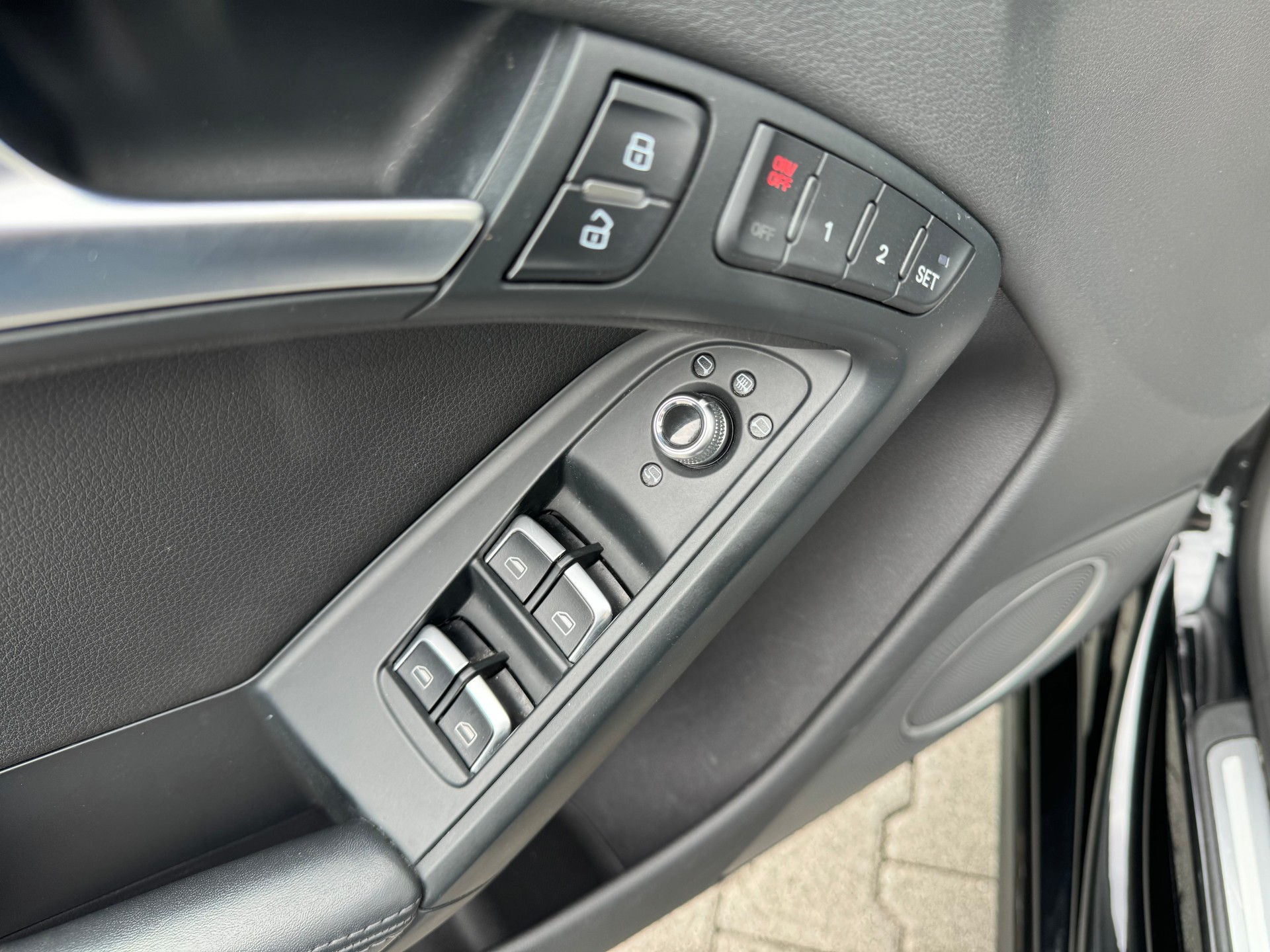 AUDI S5 Cabrio 3.0 TFSI quattro S-tronic-image-14