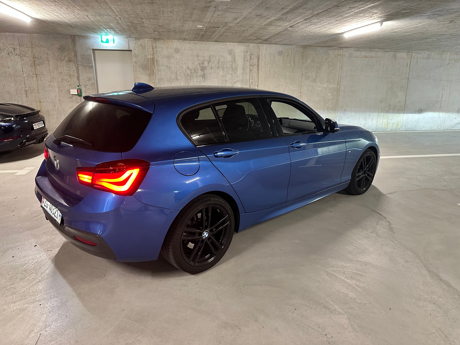 BMW 125i Edition M Sport Steptronic-image-5