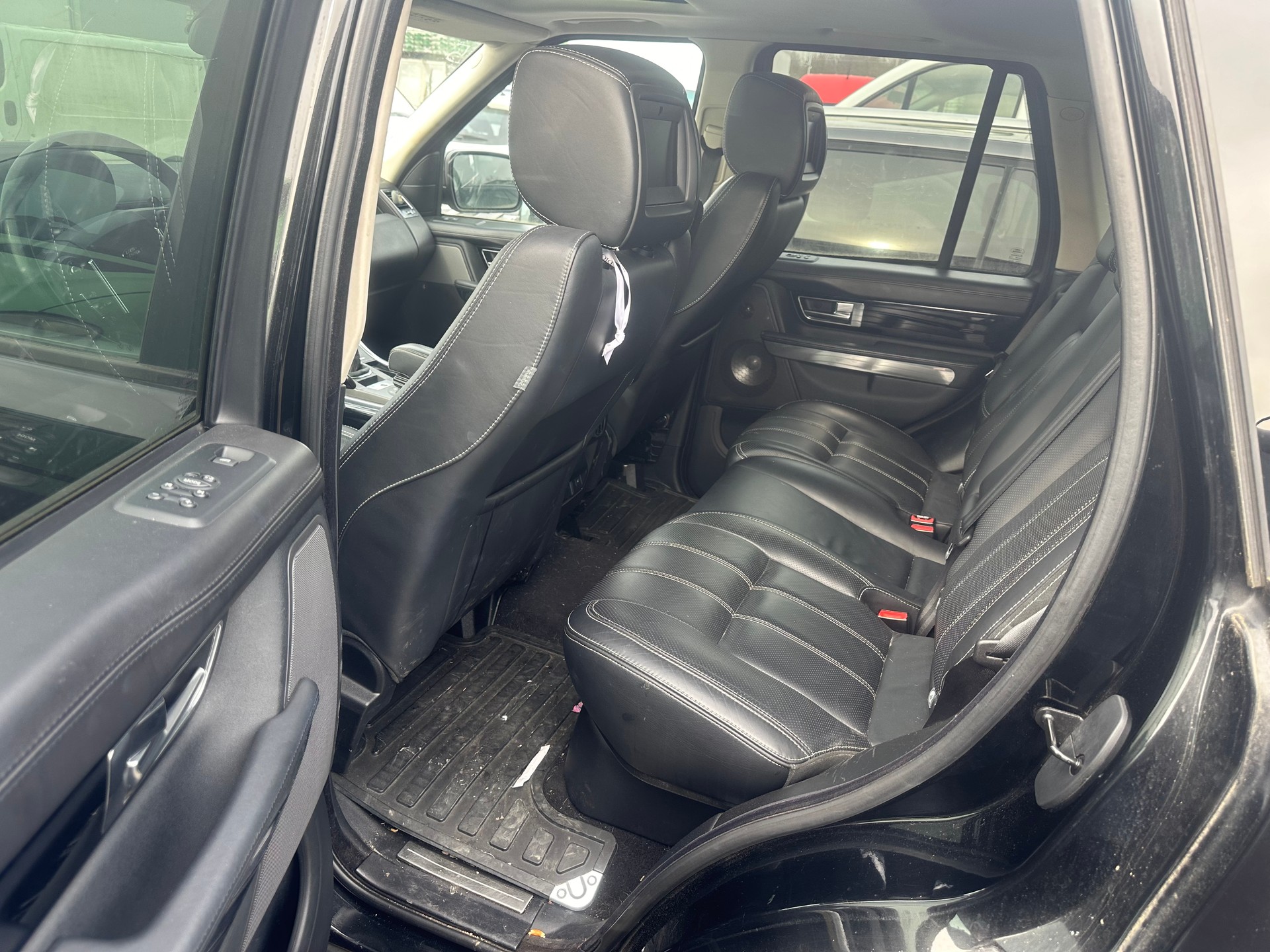 LAND ROVER RANGE ROVER SPORT-image-4