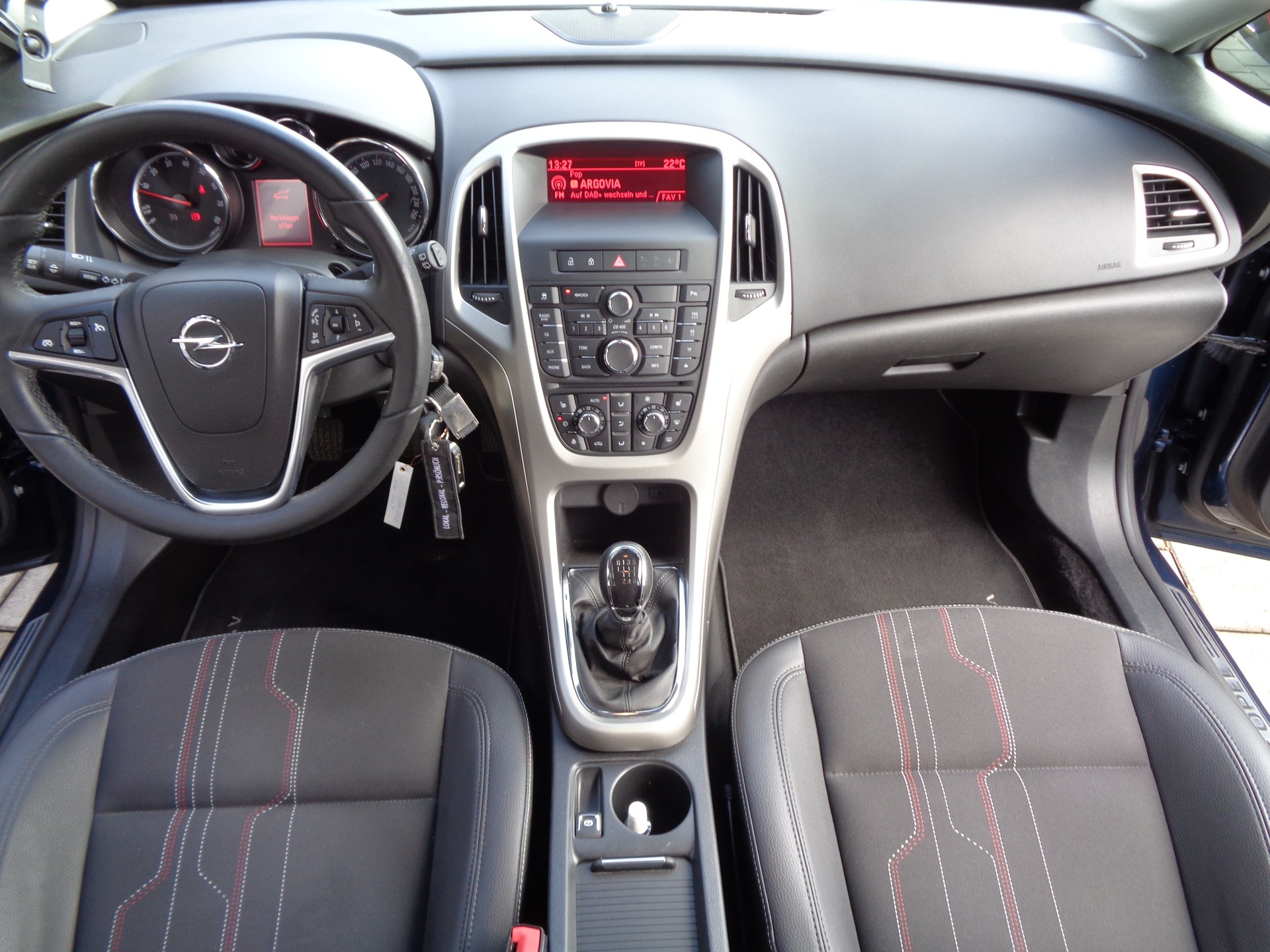 OPEL Astra 1.4i 16V Turbo Anniversary Edition-image-7