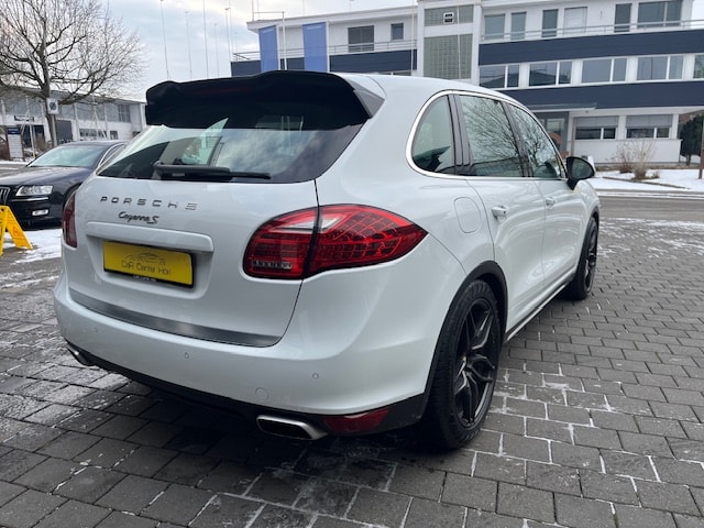 PORSCHE Cayenne S-image-3