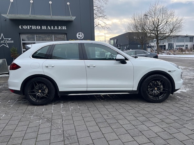 PORSCHE Cayenne S-image-4
