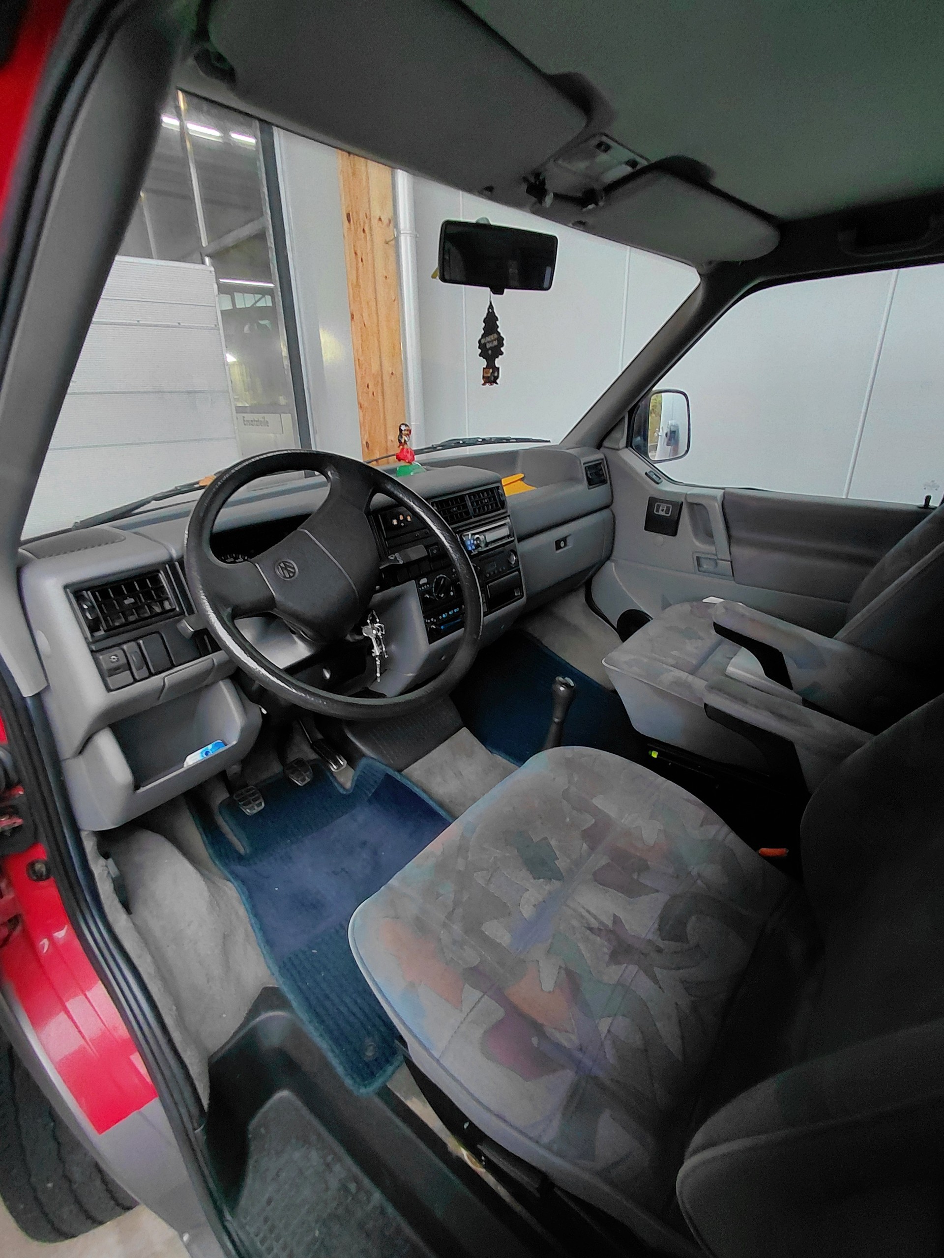 VW T4 Multivan 2.5 Allstar-image-13