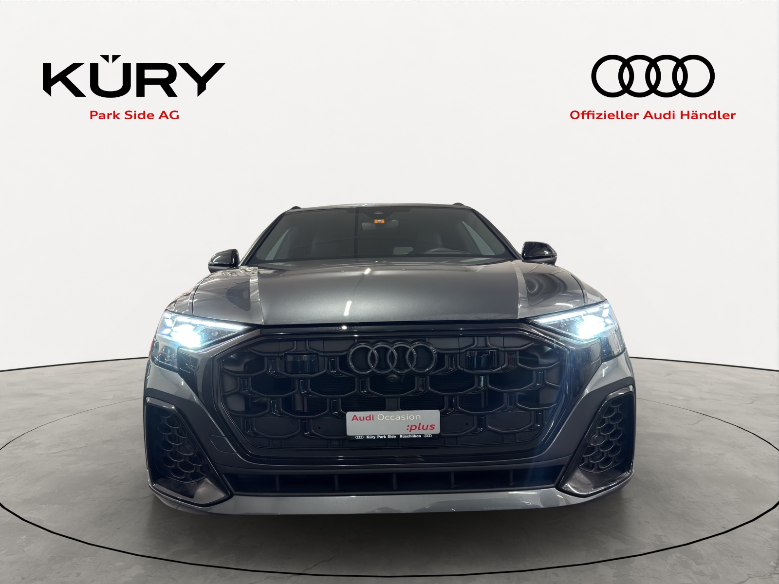 AUDI Q8 SUV 55 TFSI quattro tiptr 340PS-showroom-element-1