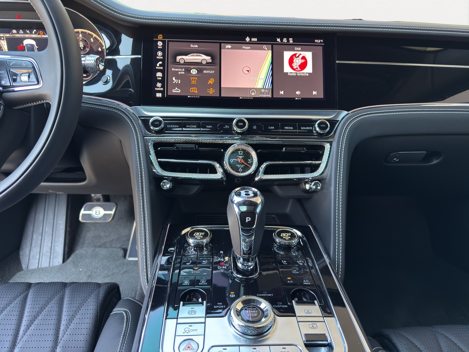 BENTLEY Flying Spur 4.0 V8 Azure-image-9
