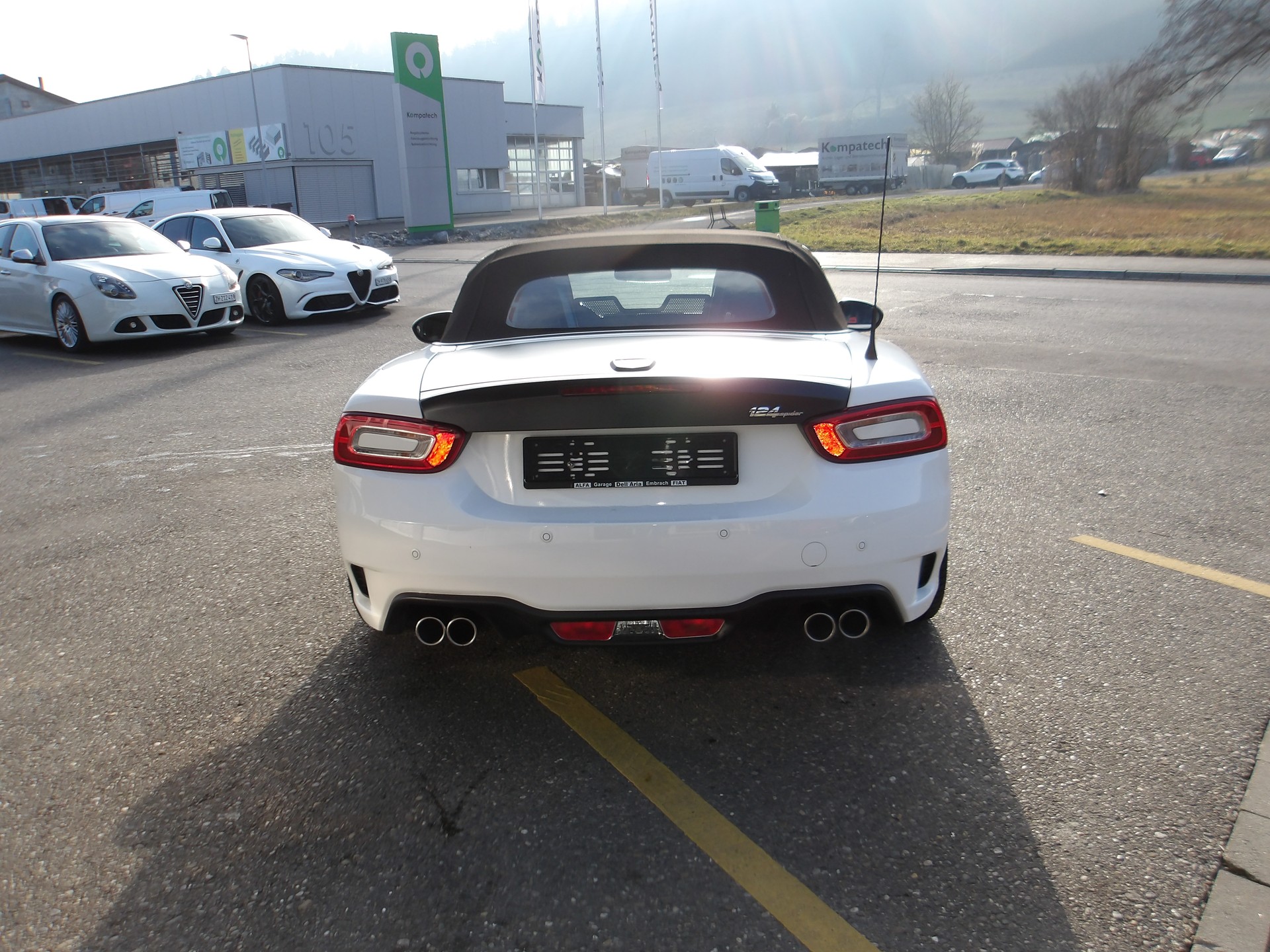 FIAT 124 Spider 1.4 TB Abarth Automatic-image-3