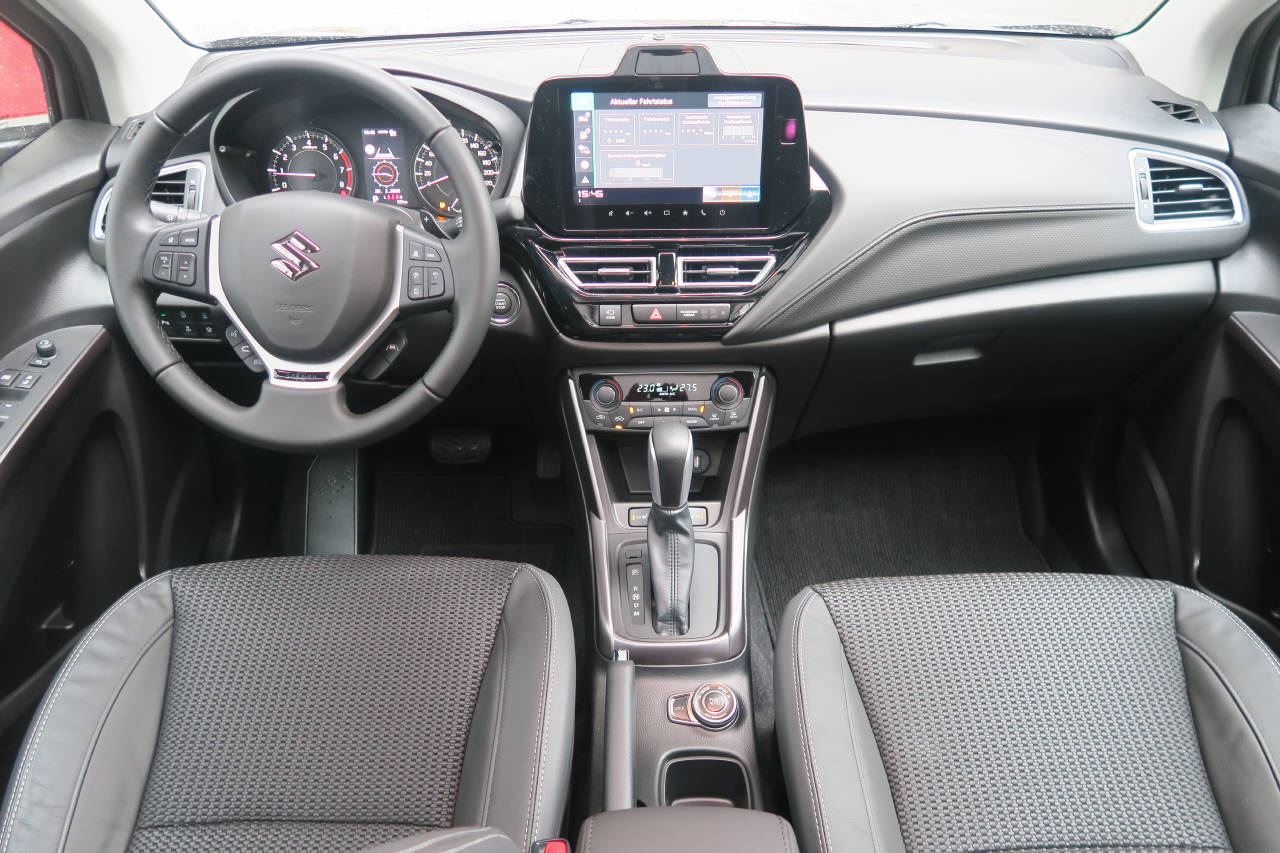 SUZUKI S-Cross 1.4 T Sakura Top Hybrid 4x4-image-5