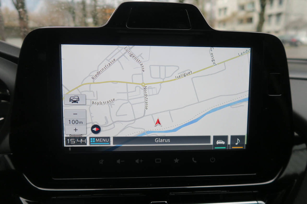 SUZUKI S-Cross 1.4 T Sakura Top Hybrid 4x4-image-9