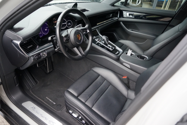 PORSCHE Panamera 4S E-Hybrid Sport Turismo-image-5