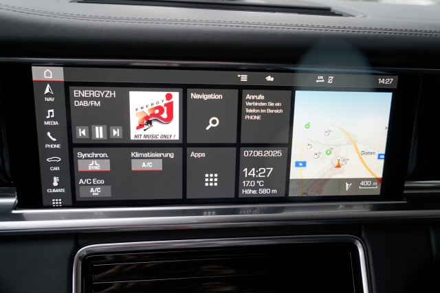 PORSCHE Panamera 4S E-Hybrid Sport Turismo-image-8