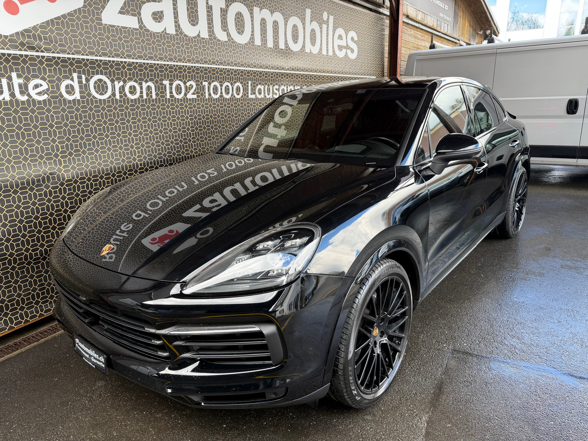 PORSCHE Cayenne Coupé-showroom-element-1