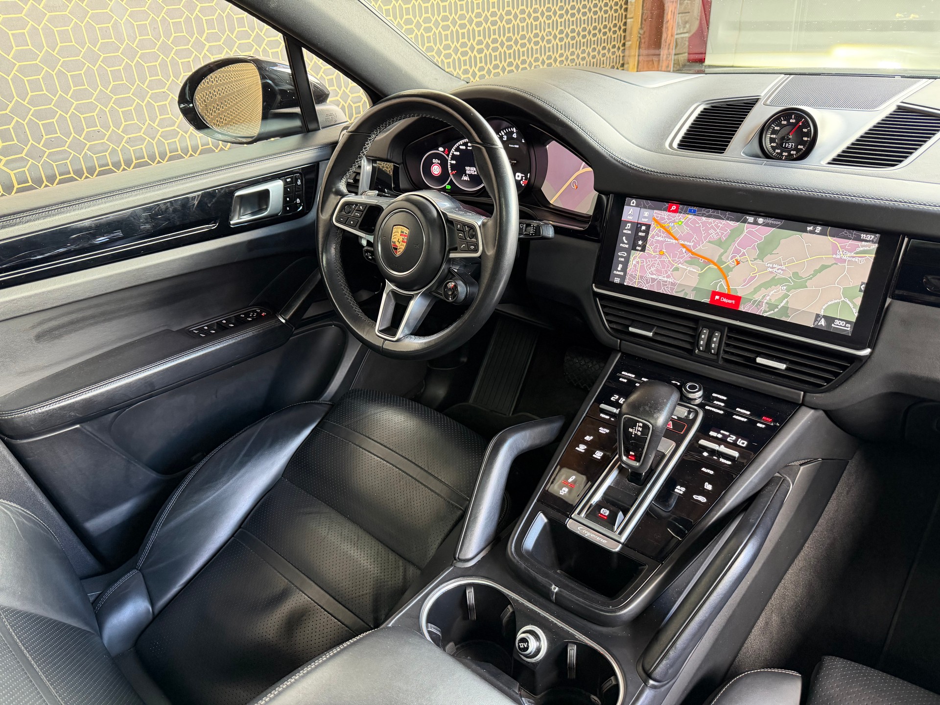PORSCHE Cayenne Coupé-image-7