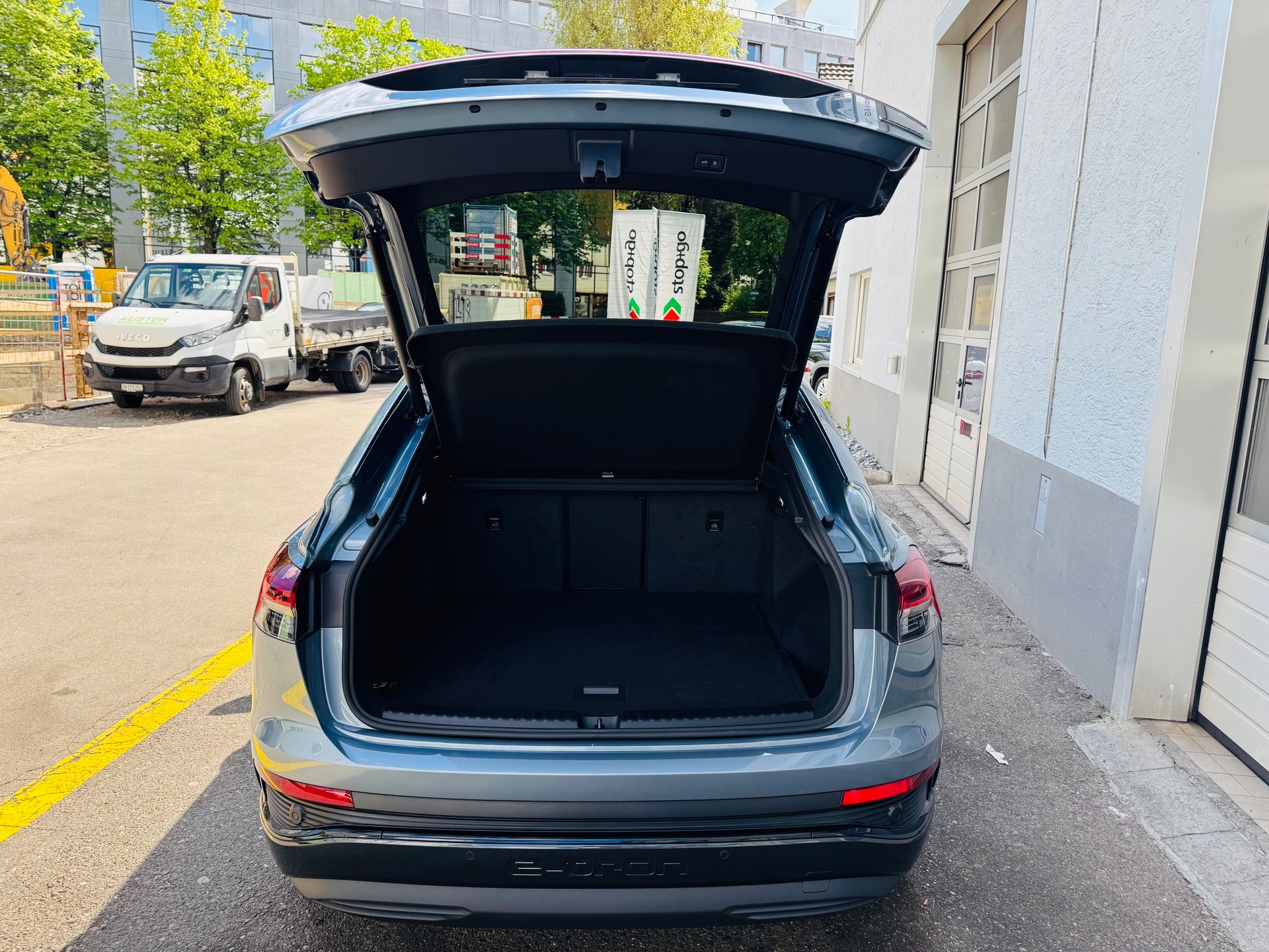 AUDI Q4 Sportback e-tron 50 quattro-image-10