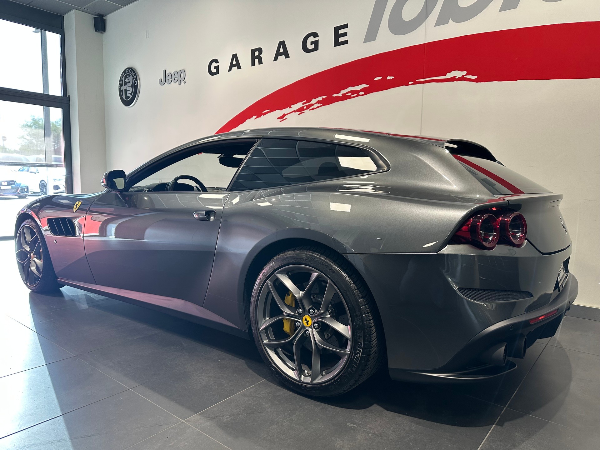 FERRARI GTC 4 Lusso T-image-6