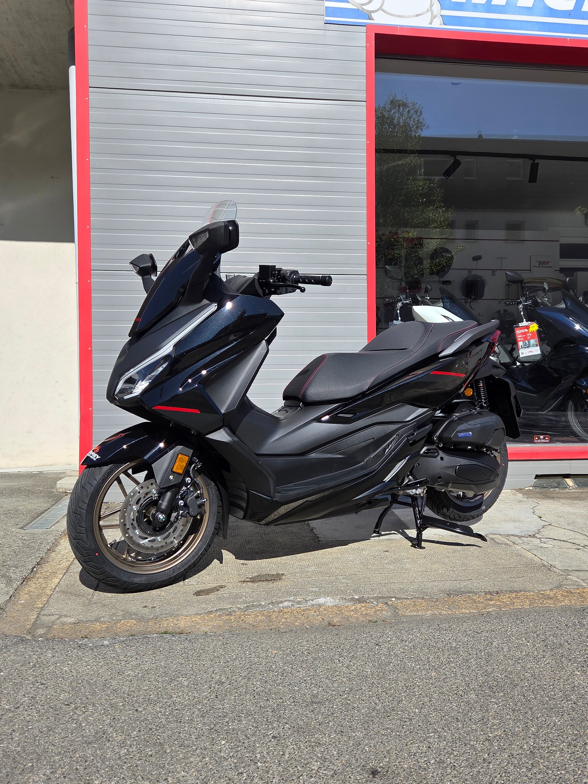 HONDA Nss 125 Forza Special Edition-image-0