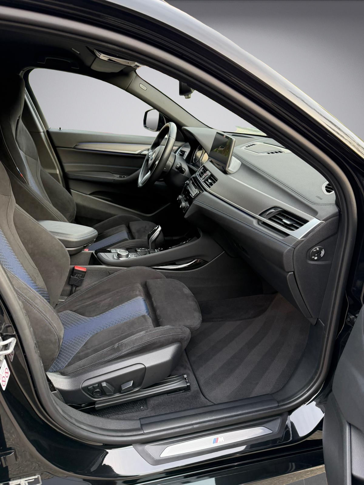 BMW X2 xDrive 18d M Sport Steptronic * M Sport Paket * Facelift *-image-11