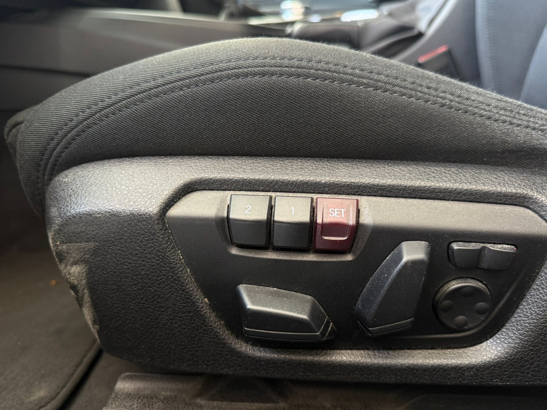 BMW 335d xDrive Touring Steptronic-image-11