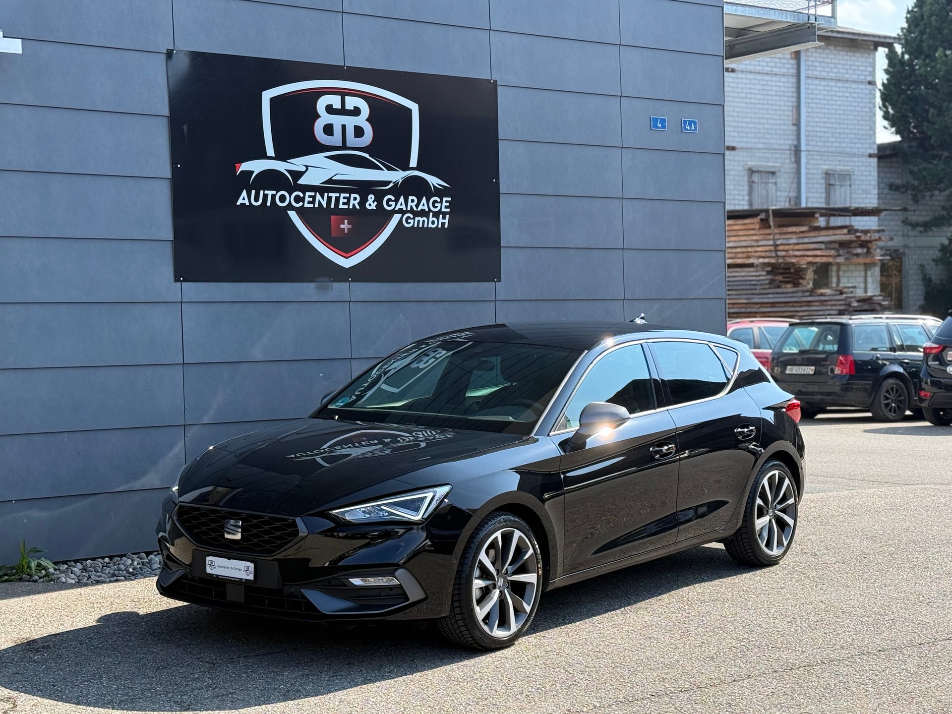 SEAT Leon 1.5 eTSI mHEV DSG FR °° 5 Jahre / 100'000 KM Seat Hersteller Garantie °°-showroom-element-1