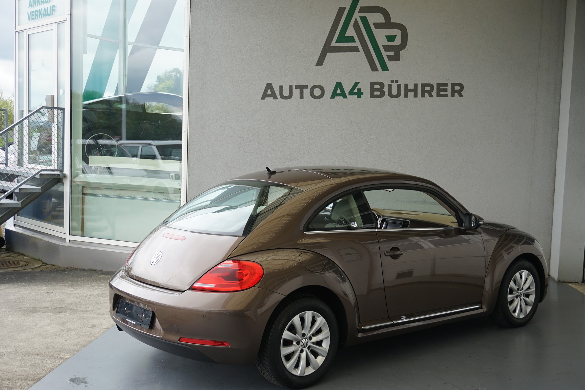 VW Beetle 1.2 TSI BMT Design Coupé 6-Gang-image-7