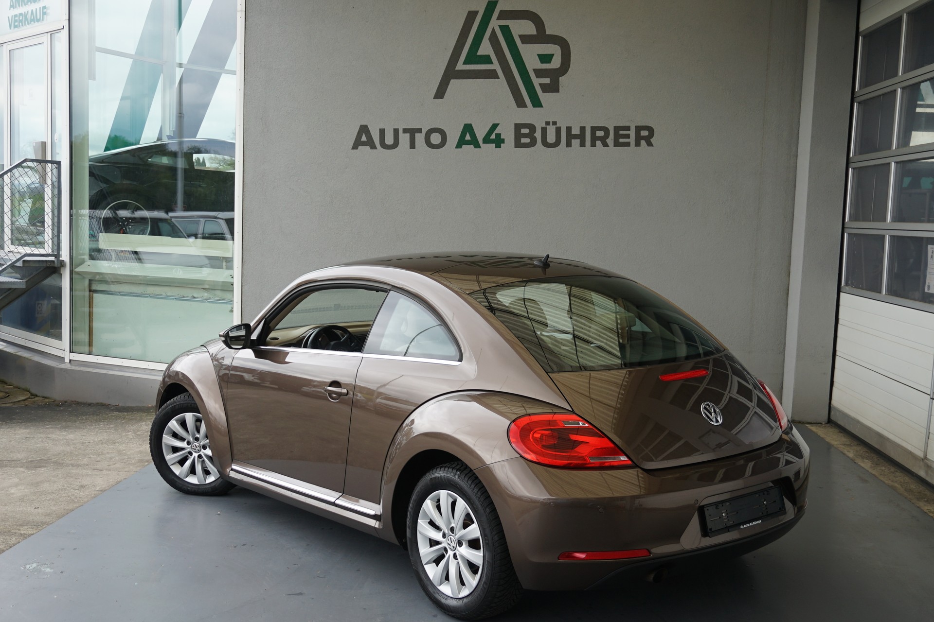 VW Beetle 1.2 TSI BMT Design Coupé 6-Gang-image-5