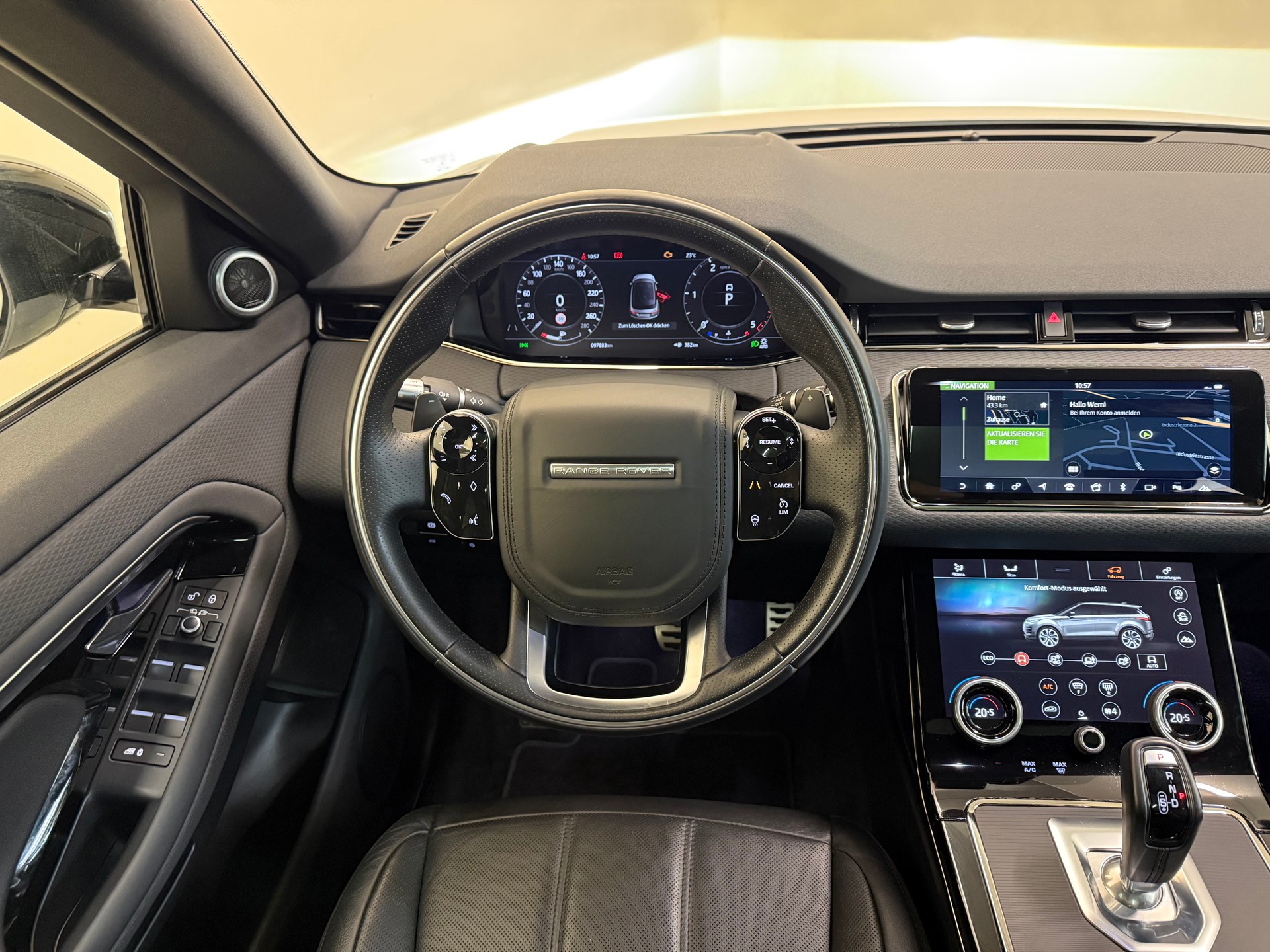 LAND ROVER Range Rover Evoque R-Dynamic D 240 AT9-image-16