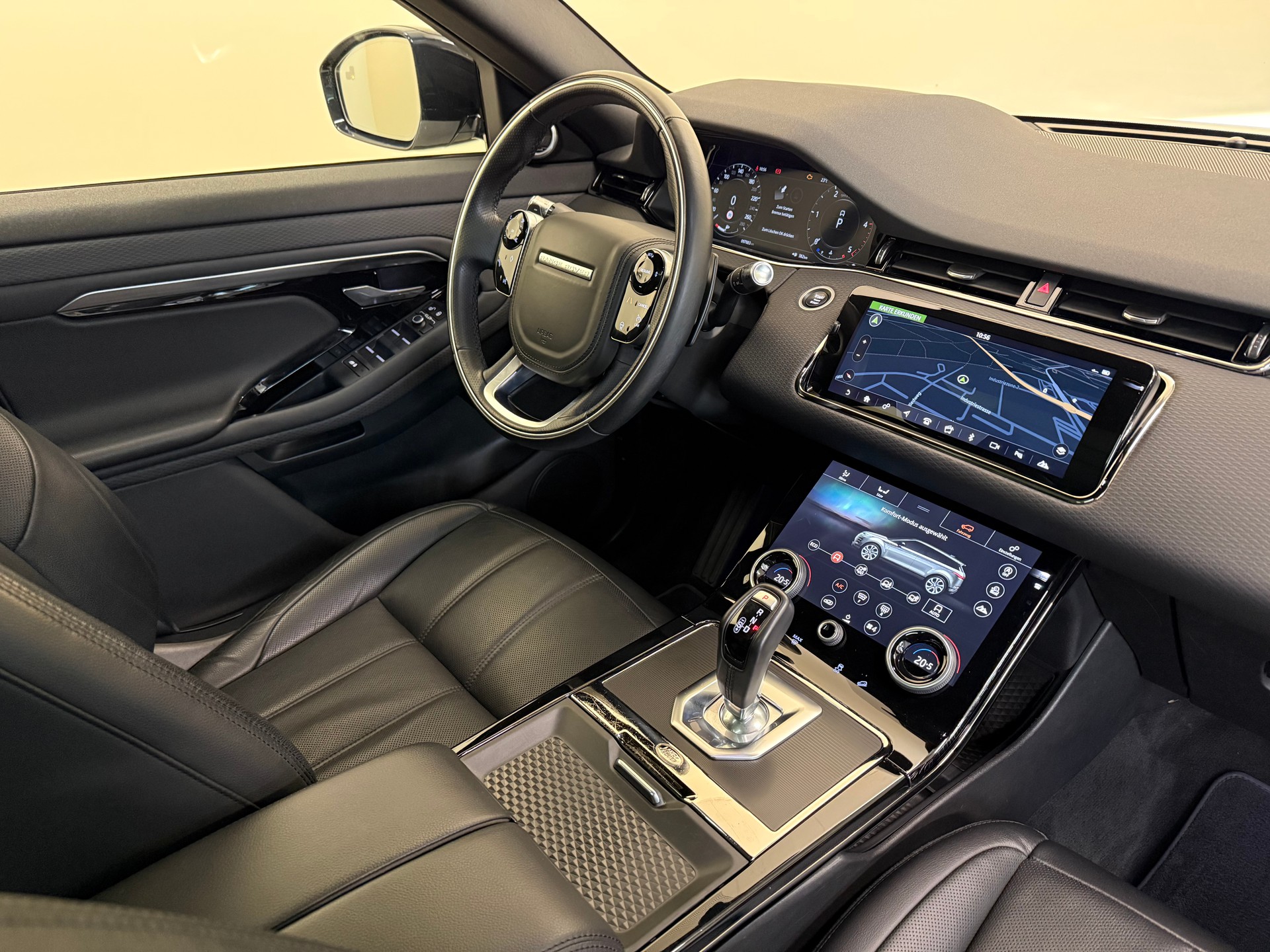 LAND ROVER Range Rover Evoque R-Dynamic D 240 AT9-image-23