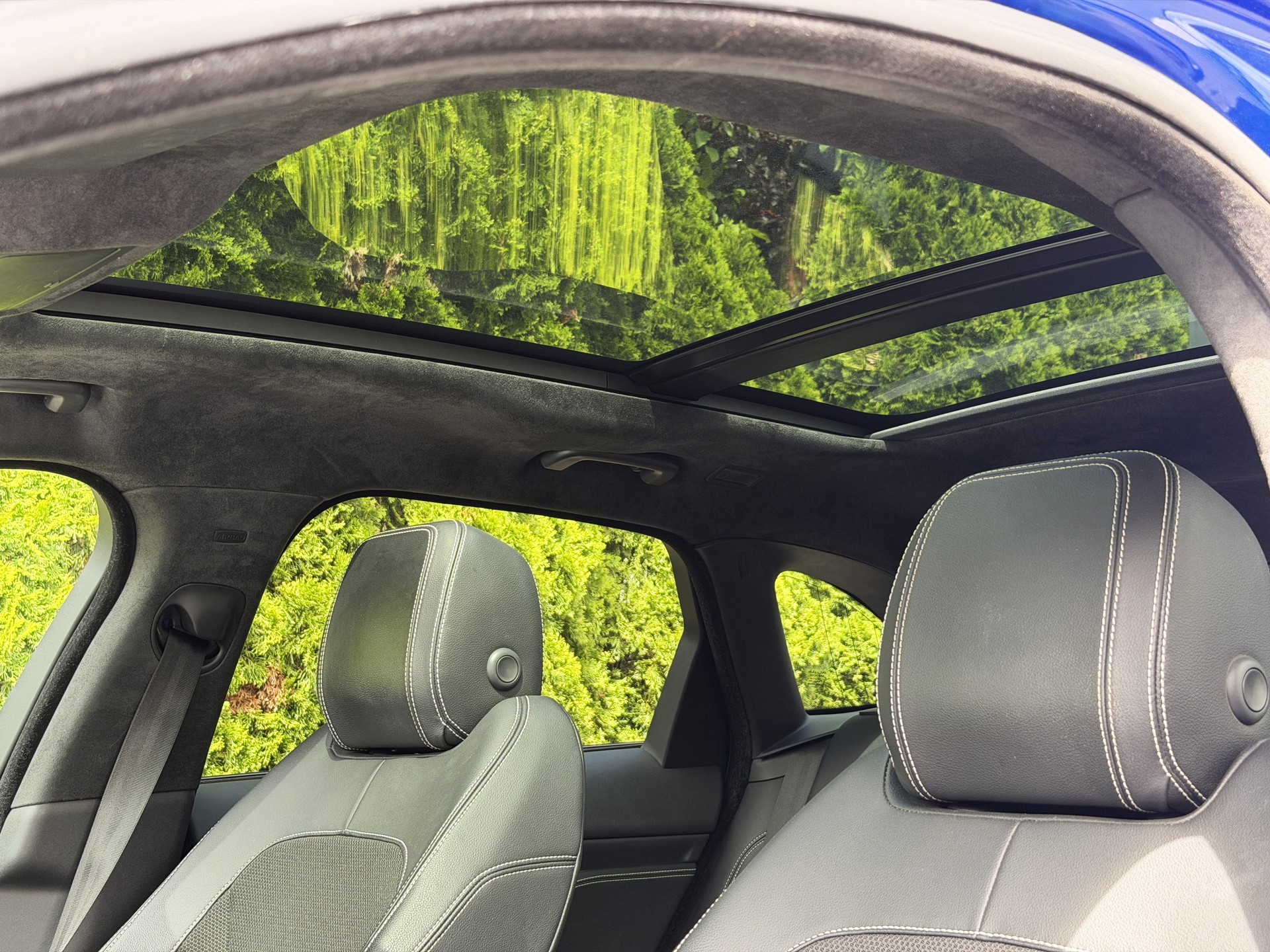 JAGUAR F-Pace 25d R-Sport AWD Automatik-image-14