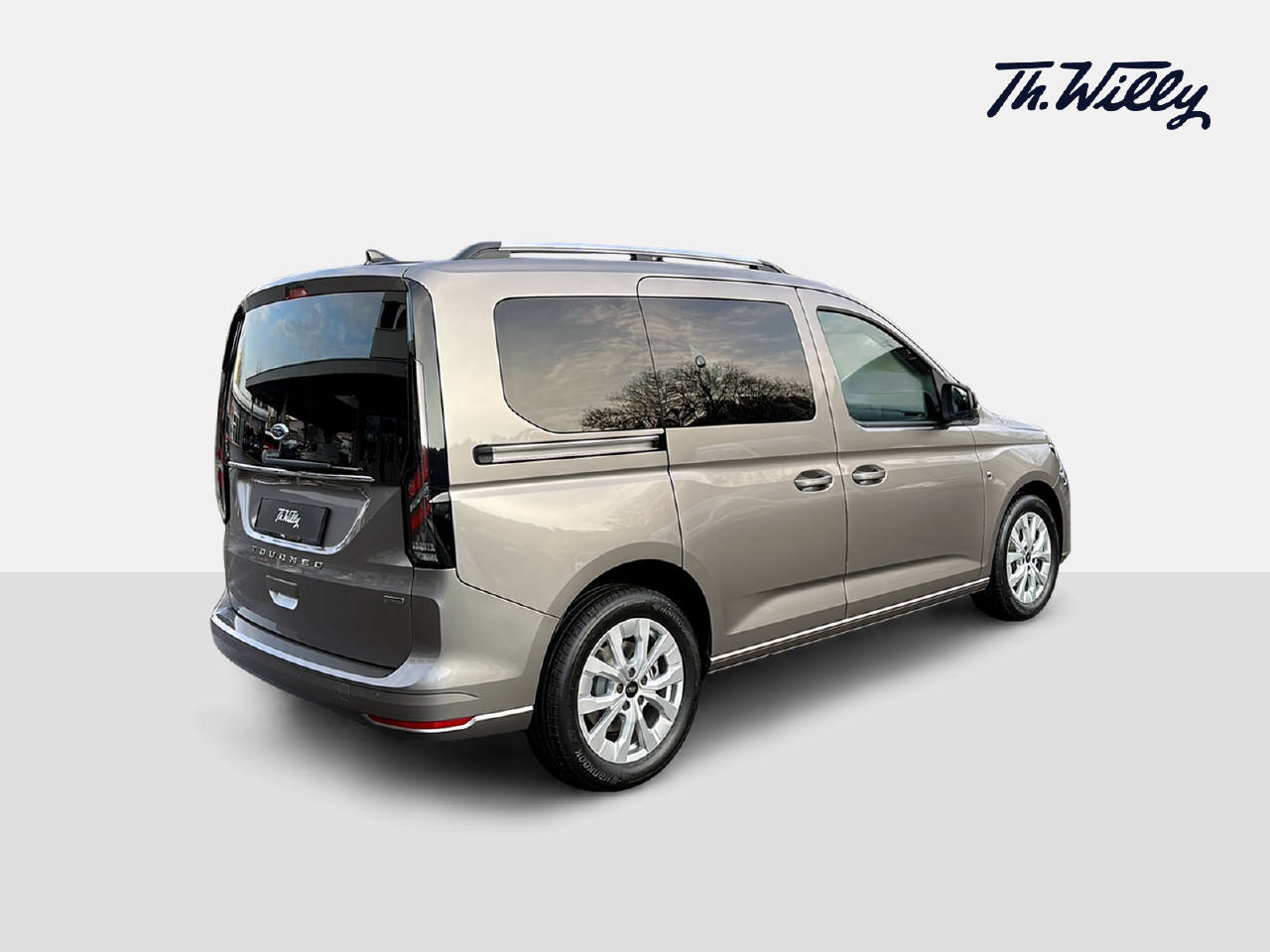 FORD TOURNEO Connect 1.5 EcoBoost 150 Titanium PHEV-image-4