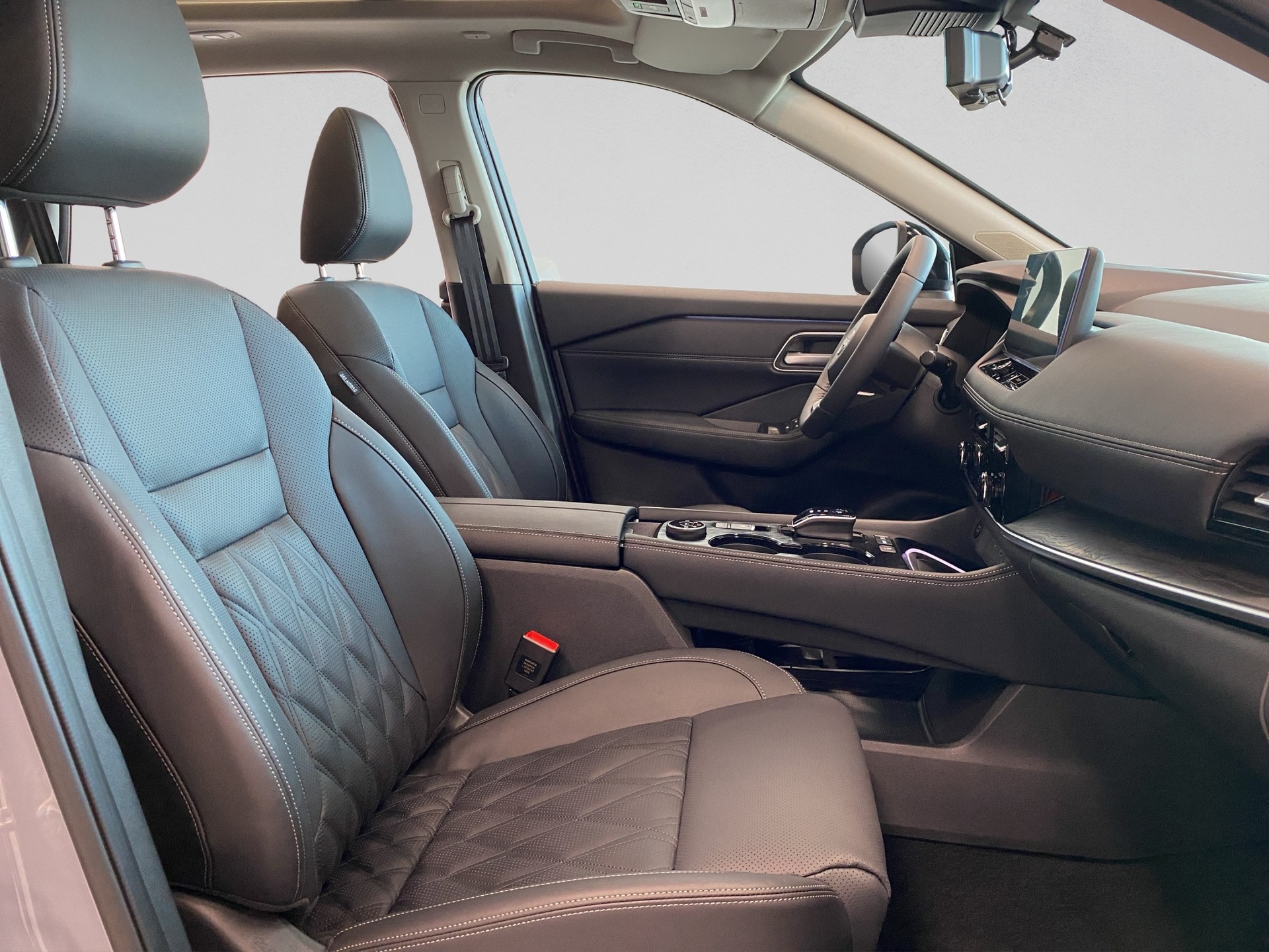 NISSAN X-Trail 1.5 VC-T e-Power 4WD 7 Sitze Tekna+-image-13