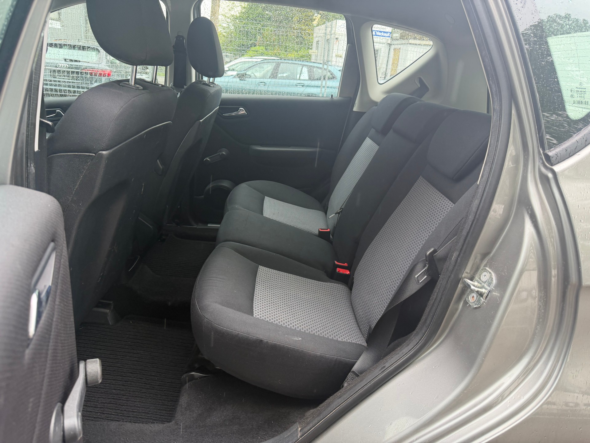 MERCEDES-BENZ A 170 Elégance Edition A * Klimaanlage * Tempomat * 06x Airbag * AHK 1300Kg * Letzte MFK 03.2025-image-6