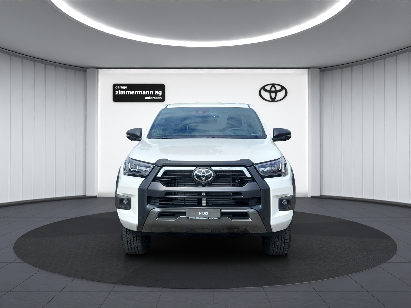 TOYOTA Hilux Double Cab.-Pick-up 2.8 Invincible AWD-showroom-element-1